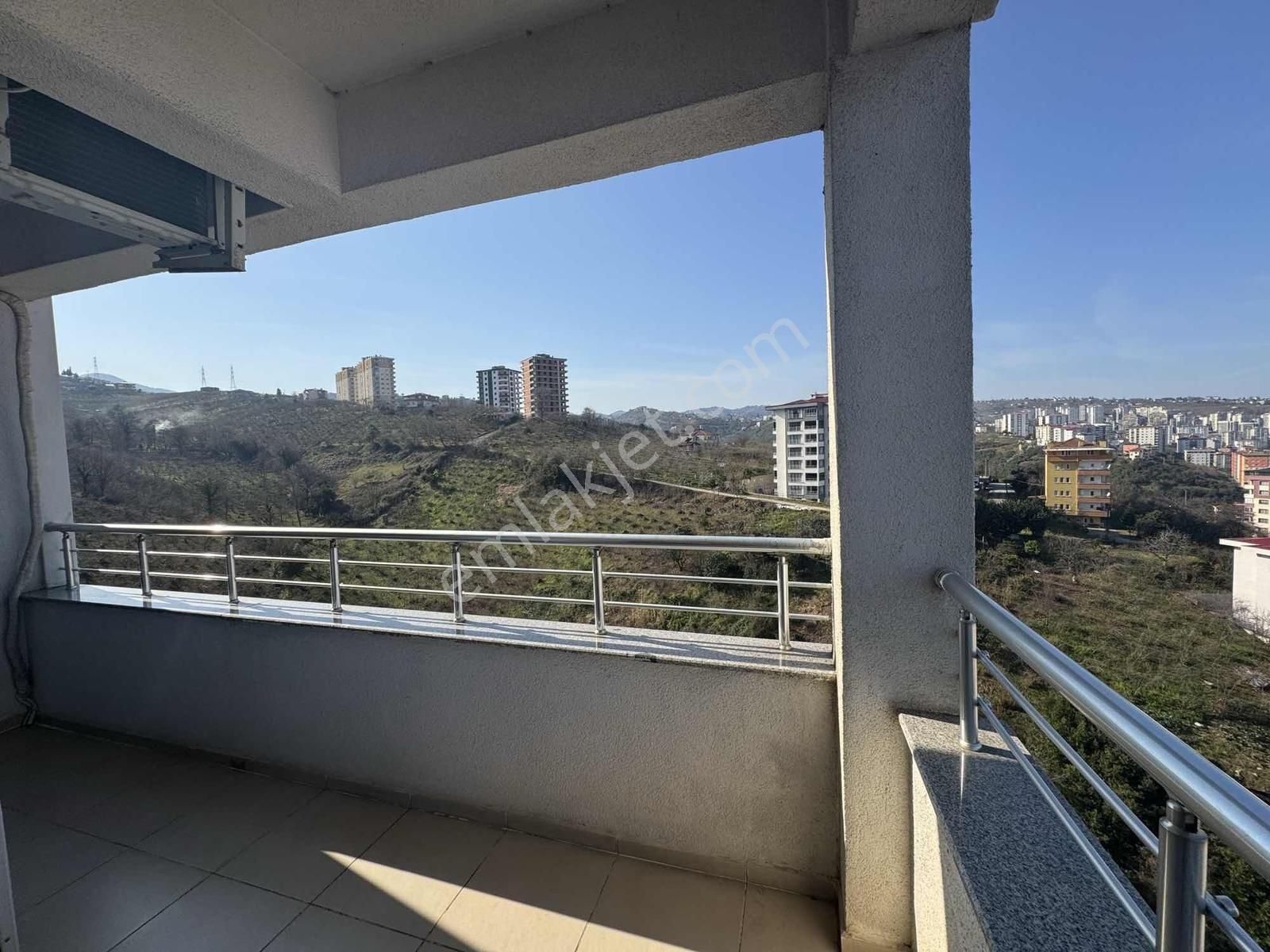 Sancak Mahallesi Full Manzaralı Eşyalı 3+1 - Görsel 4