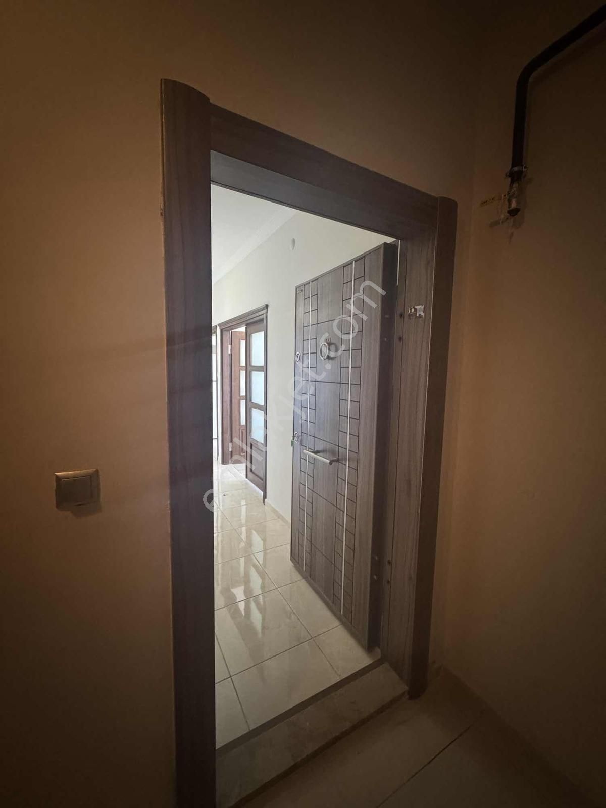 Sancak Mahallesi Full Manzaralı Eşyalı 3+1 - Görsel 19