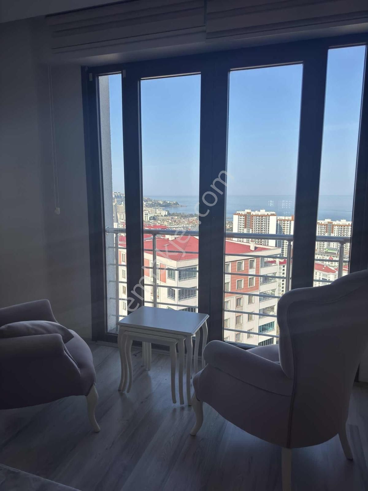 Sancak Mahallesi Full Manzaralı Eşyalı 3+1 - Görsel 15