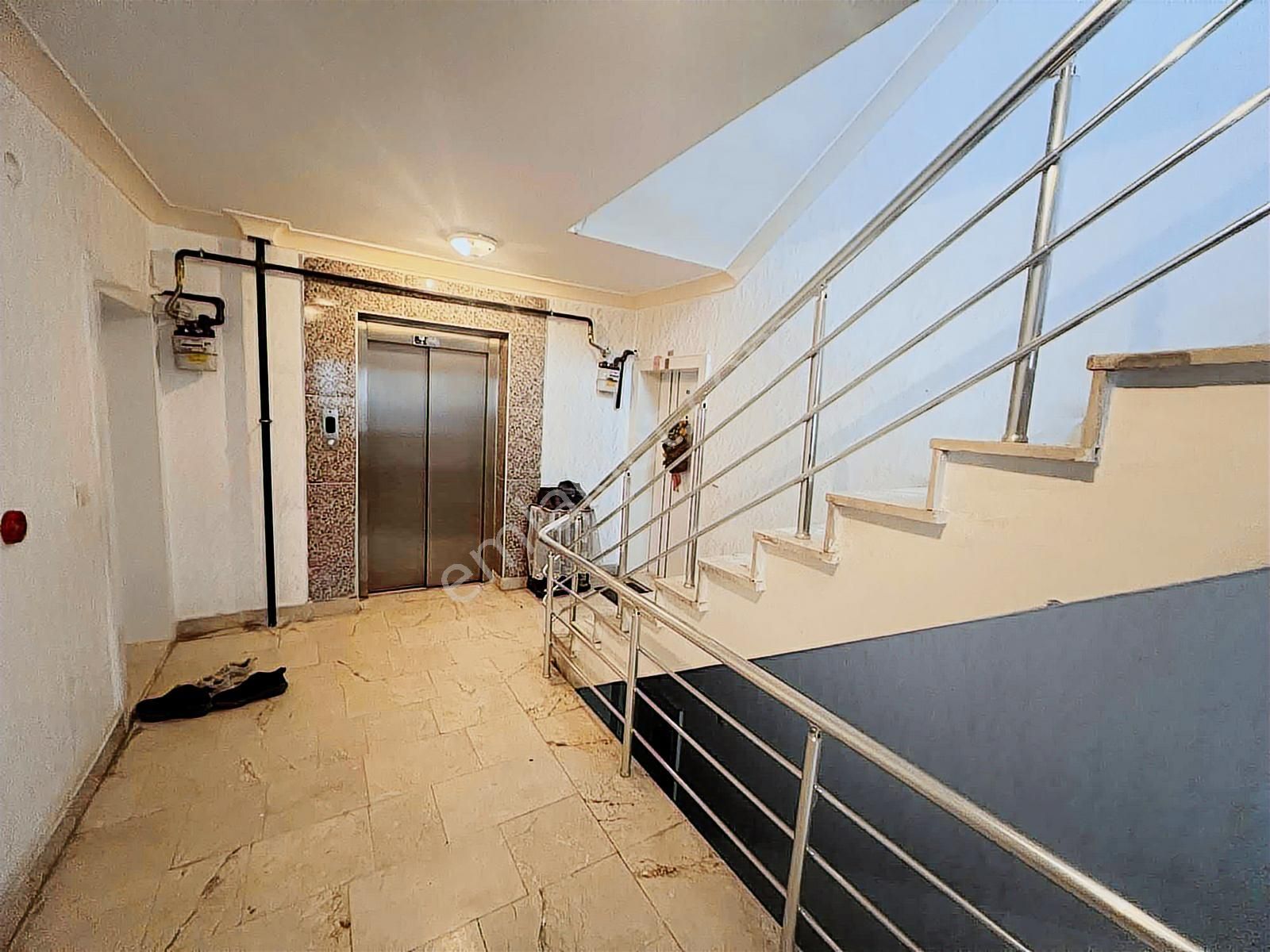 Piyade Mah'de Arakatta Asansörlü Otoparklı 3+1 Masrafsız Daire - Görsel 14