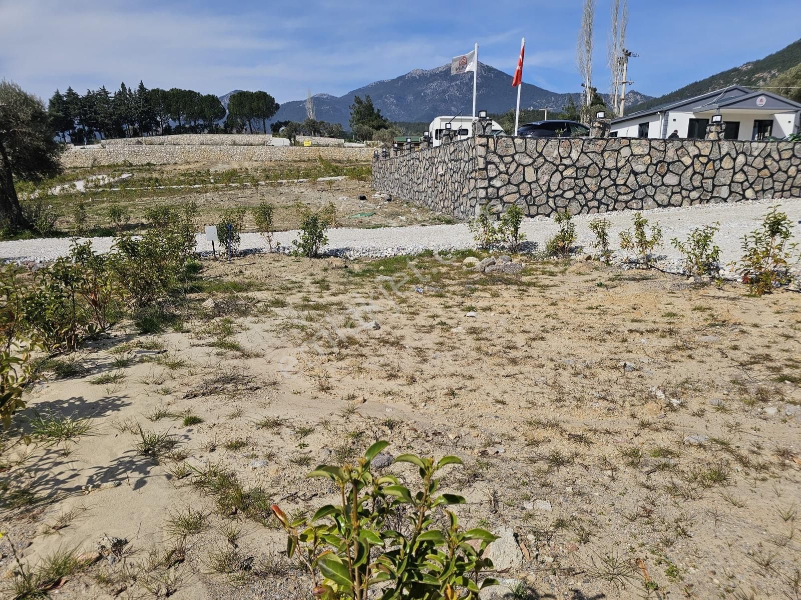 İzmir Kemalpaşa Vişnelide Cok Güzel Konumda Satılık Tapulu Bahce - Görsel 8