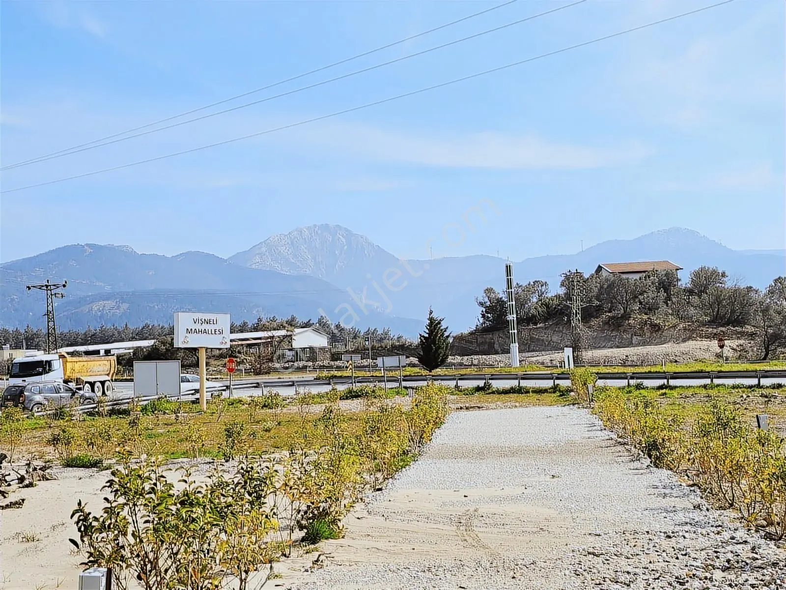 İzmir Kemalpaşa Vişnelide Cok Güzel Konumda Satılık Tapulu Bahce