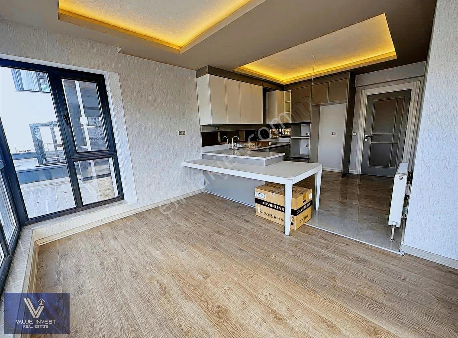 Bağlıca Bulvar 'da Ultra Lüks Ofis 3+1 Ticari Tapulu - Görsel 23