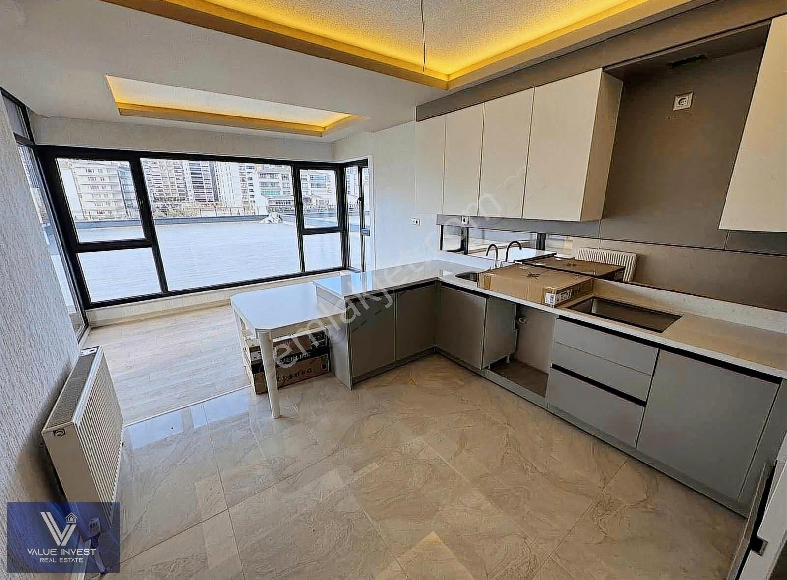 Bağlıca Bulvar 'da Ultra Lüks Ofis 3+1 Ticari Tapulu - Görsel 5