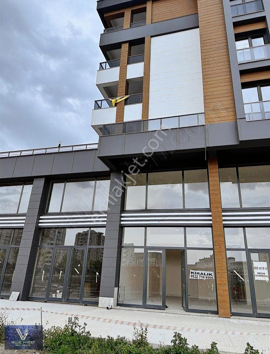 Bağlıca Bulvar 'da Ultra Lüks Ofis 3+1 Ticari Tapulu - Görsel 14