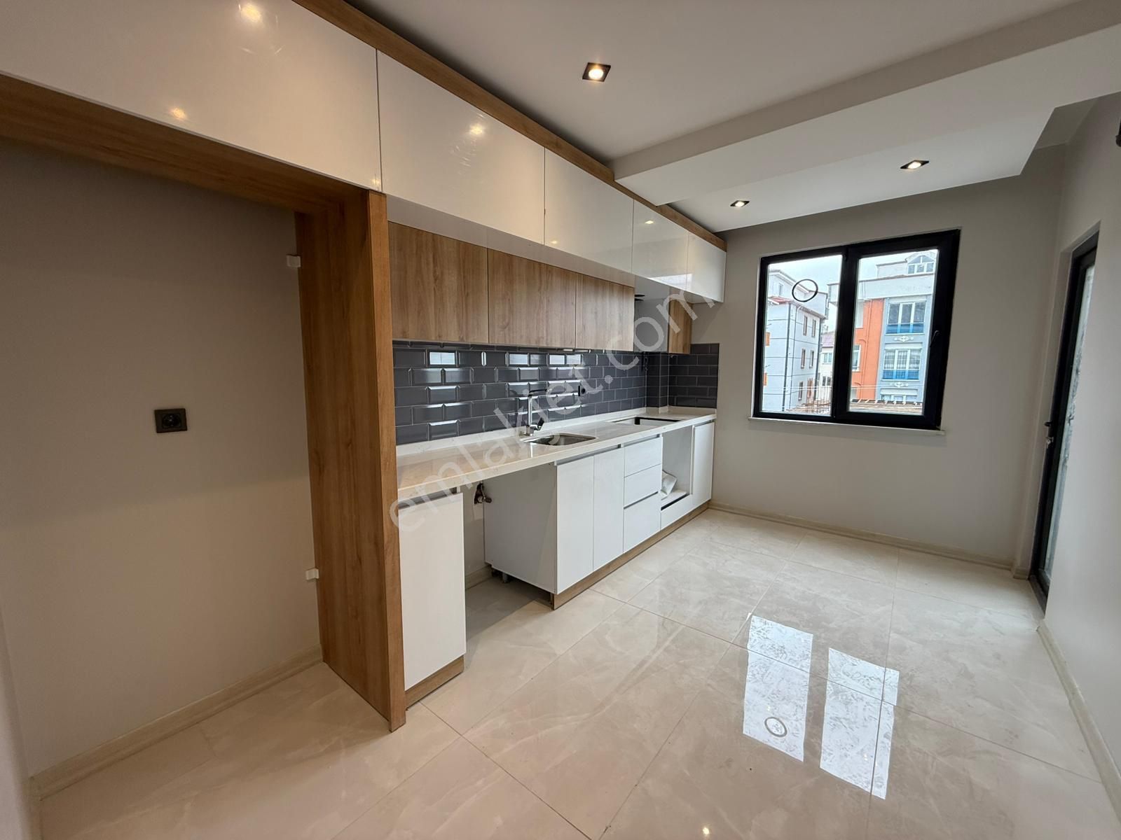 Tokay'dan Vatan Mh. 2+1 95m2 Ara Kat Ultra Lüks Daire