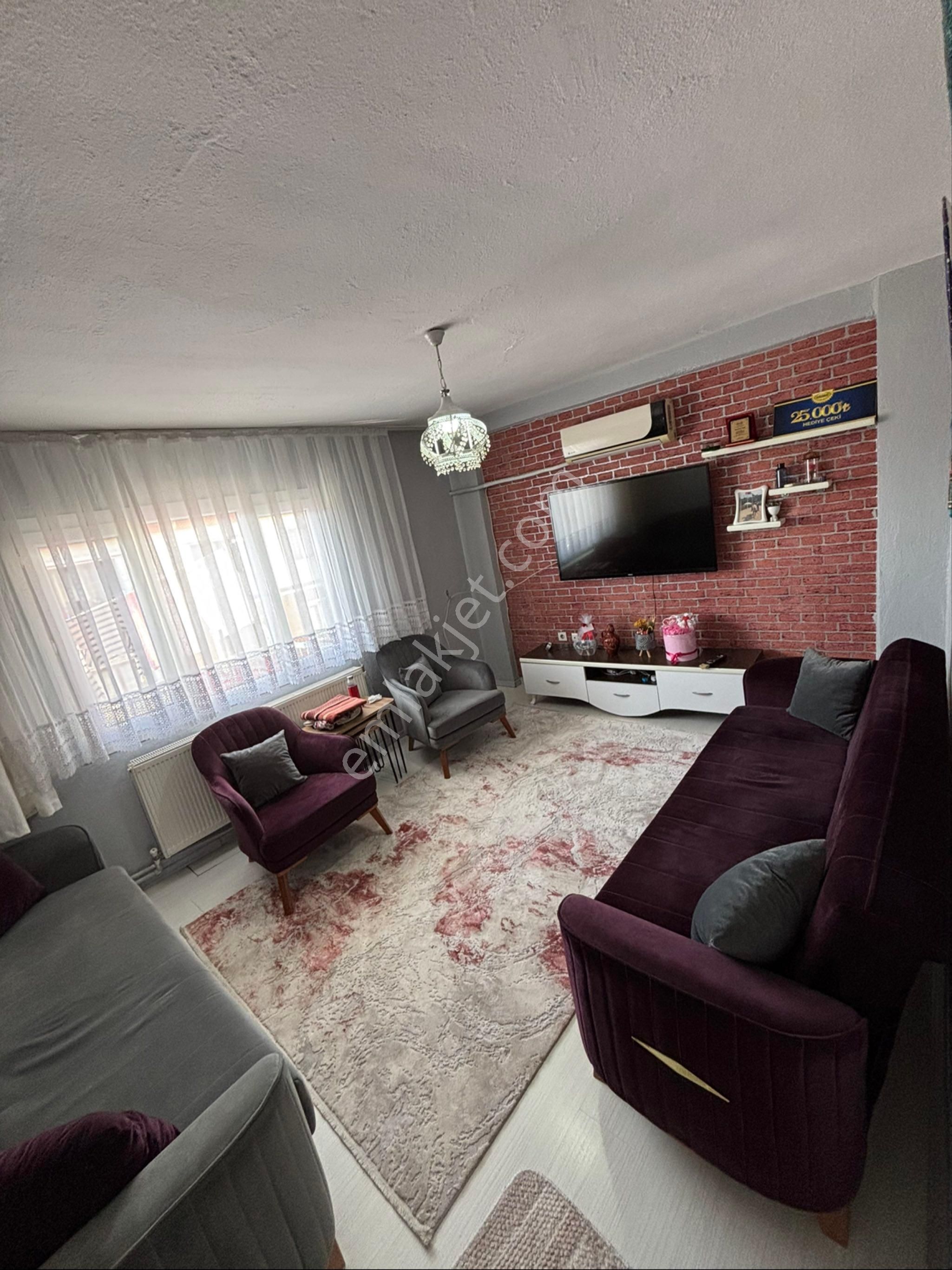 Turgutlu Eymen Emlak'tan Camiönü Civarı Satılık 3+1 Doğalgazlı Daire - Görsel 11