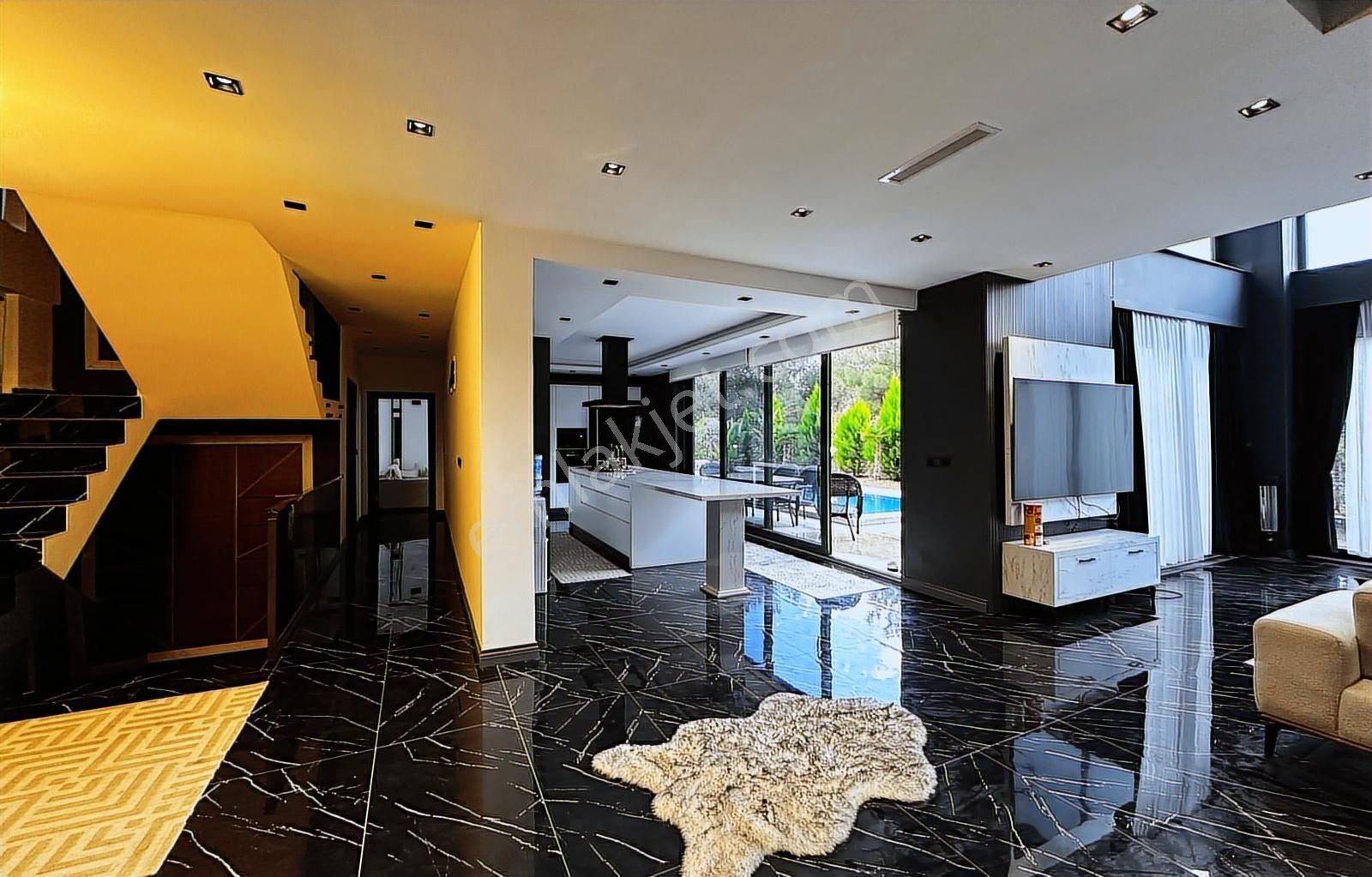 Döşemealtı Yeşilbayırda Prestijli Ve Ultra Lüks Villa - Görsel 12