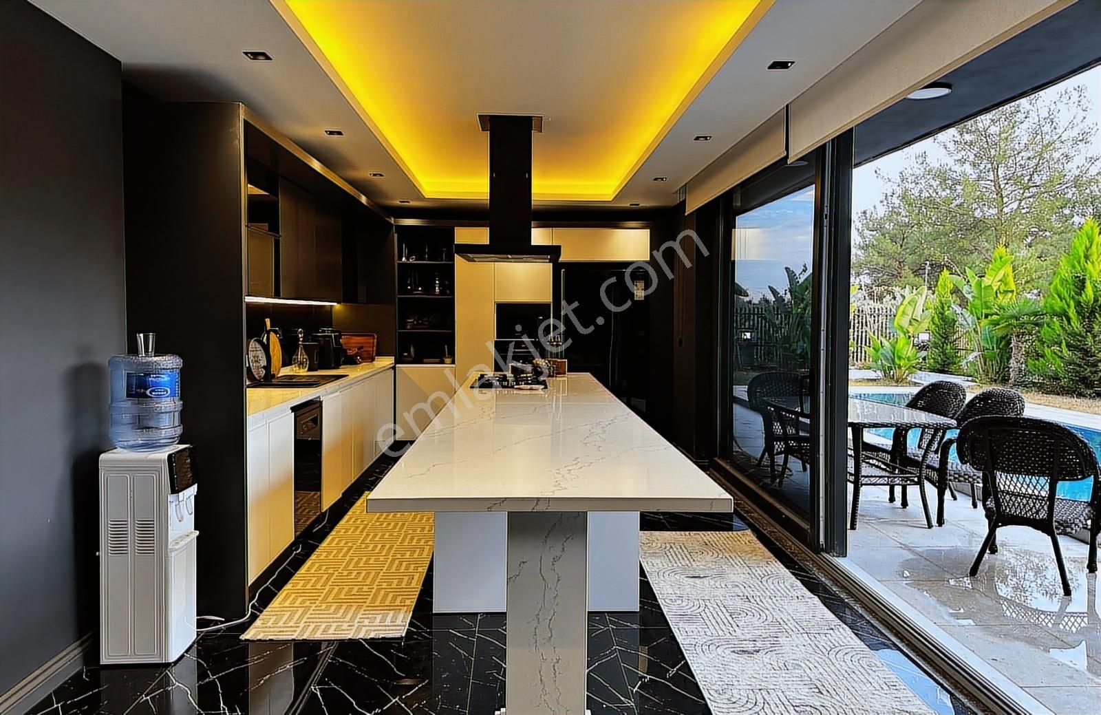 Döşemealtı Yeşilbayırda Prestijli Ve Ultra Lüks Villa - Görsel 21