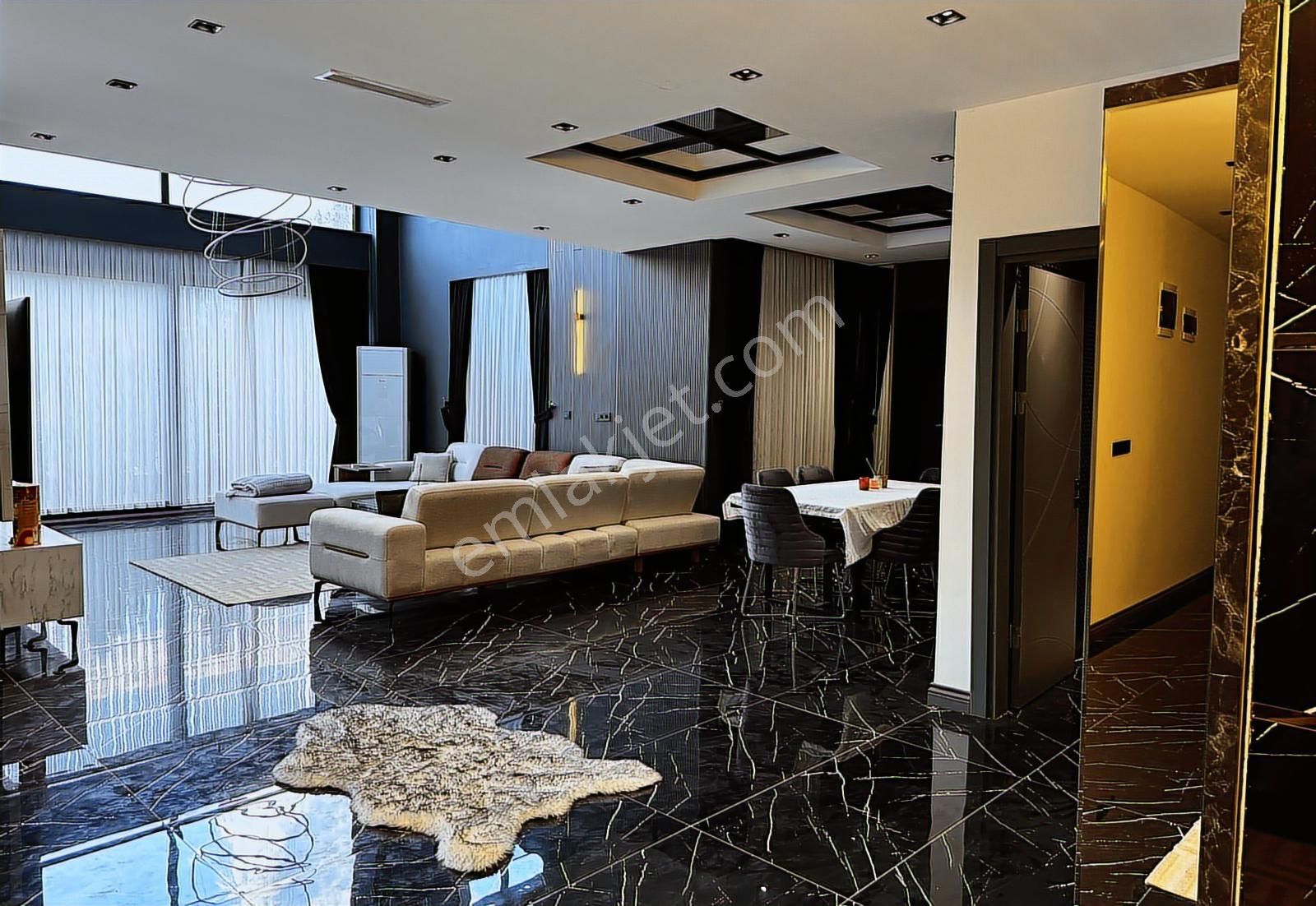 Döşemealtı Yeşilbayırda Prestijli Ve Ultra Lüks Villa - Görsel 3