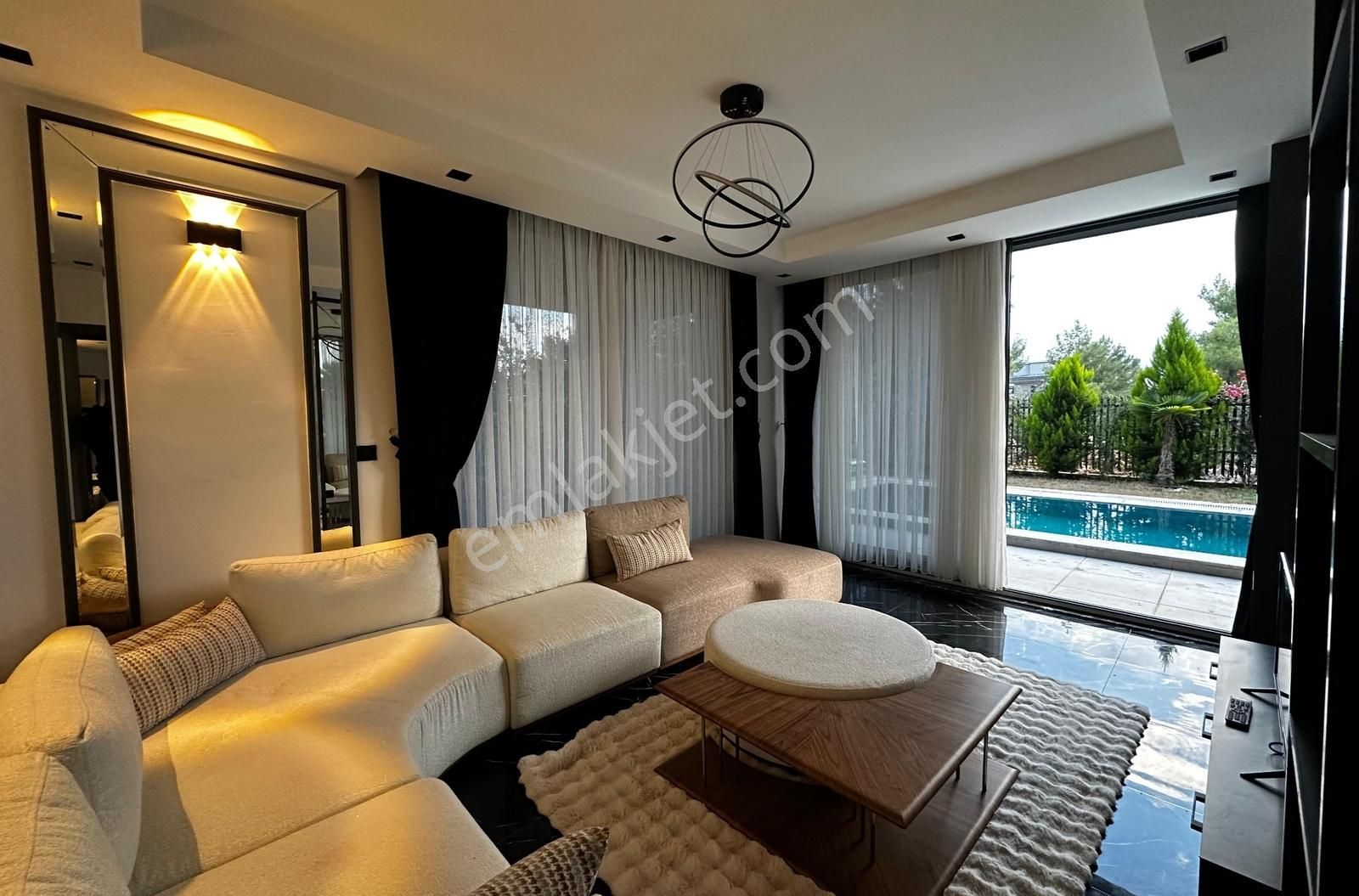 Döşemealtı Yeşilbayırda Prestijli Ve Ultra Lüks Villa - Görsel 17