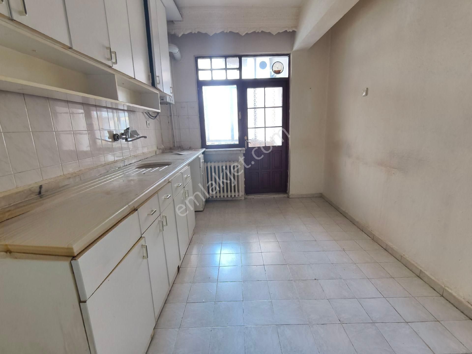 Pera'dan Gökmeydan Mh Geniş, 120m2 Kiralık 3+1 Daire - Görsel 10
