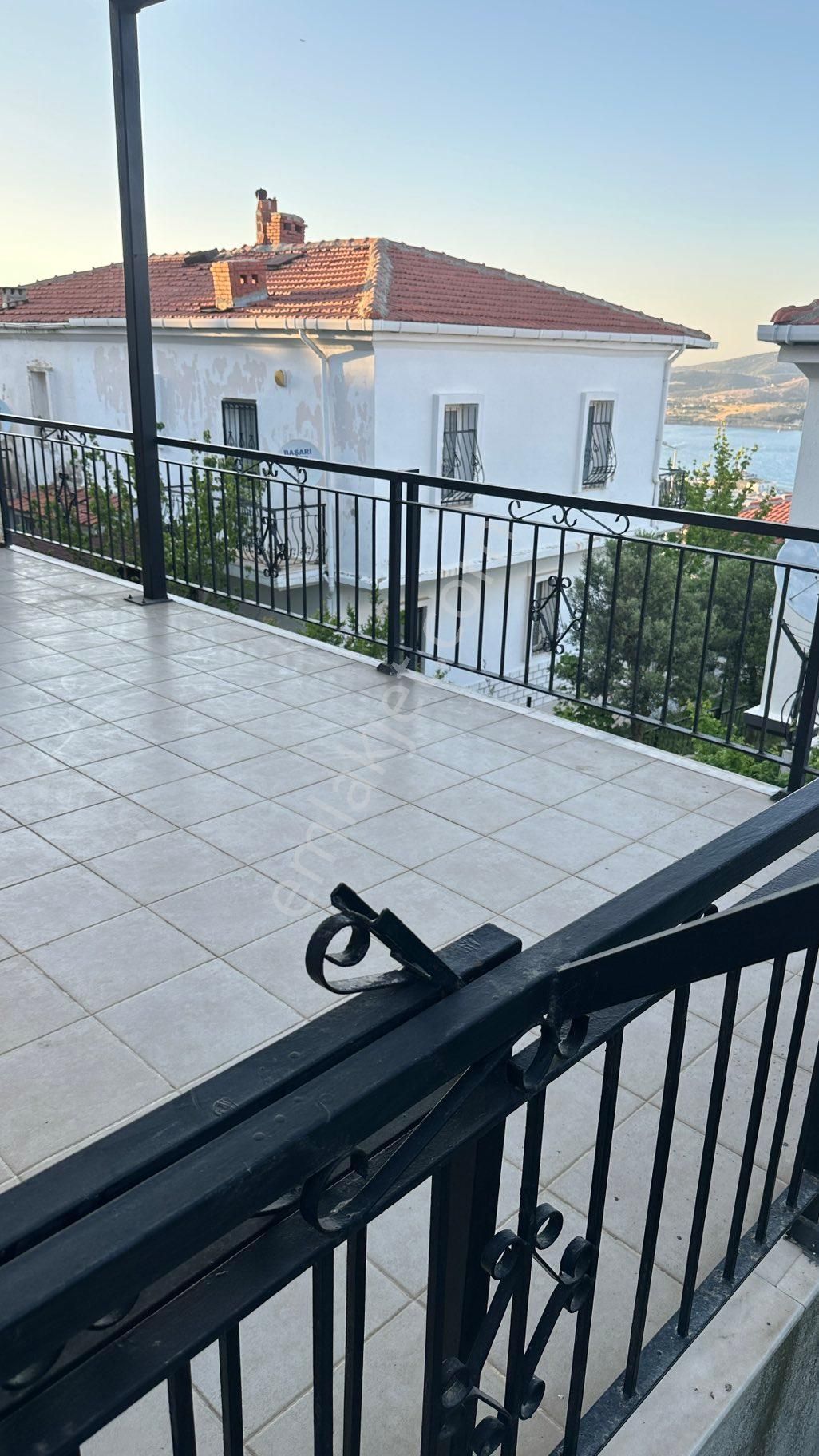 Foça Denizkent'te 3+1 Deniz Manzaralı Dublex Villa - Görsel 10