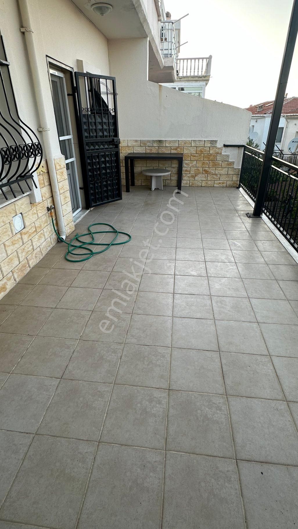 Foça Denizkent'te 3+1 Deniz Manzaralı Dublex Villa - Görsel 11