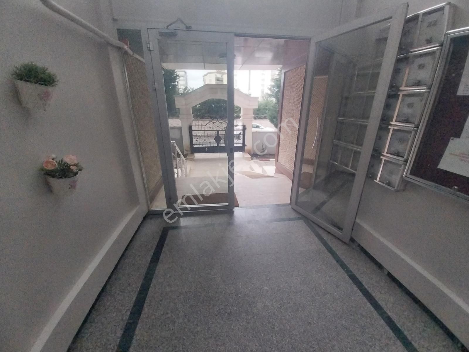 Tek Bloklu Havuzlu Site İçerisinde Arakat Satılık 3+1 Lüks Daire - Görsel 7