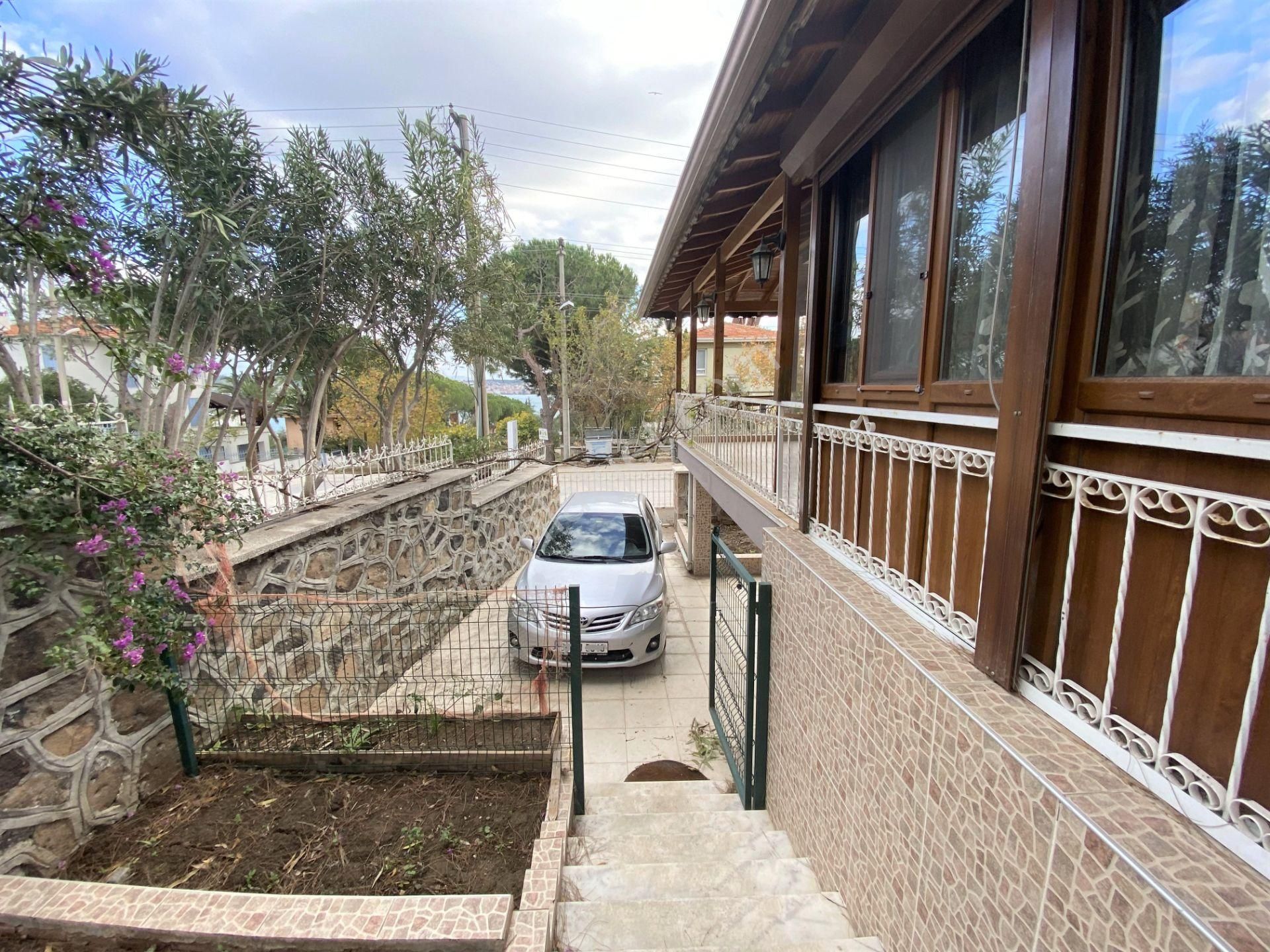 Ayvalık Cunda Da Satılık Villa.denize 80 Metre Mesafede. - Görsel 4