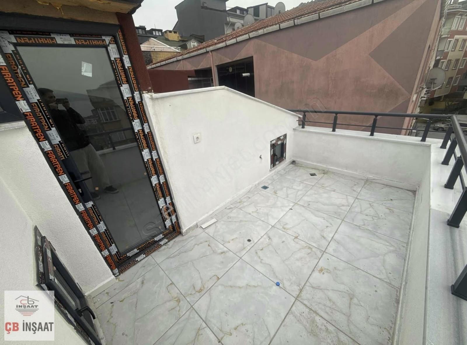 Çb'den Cumhuriyet Mah'de 3+2 Göl Manzaralı Sıfır Satılık Dubleks - Görsel 2