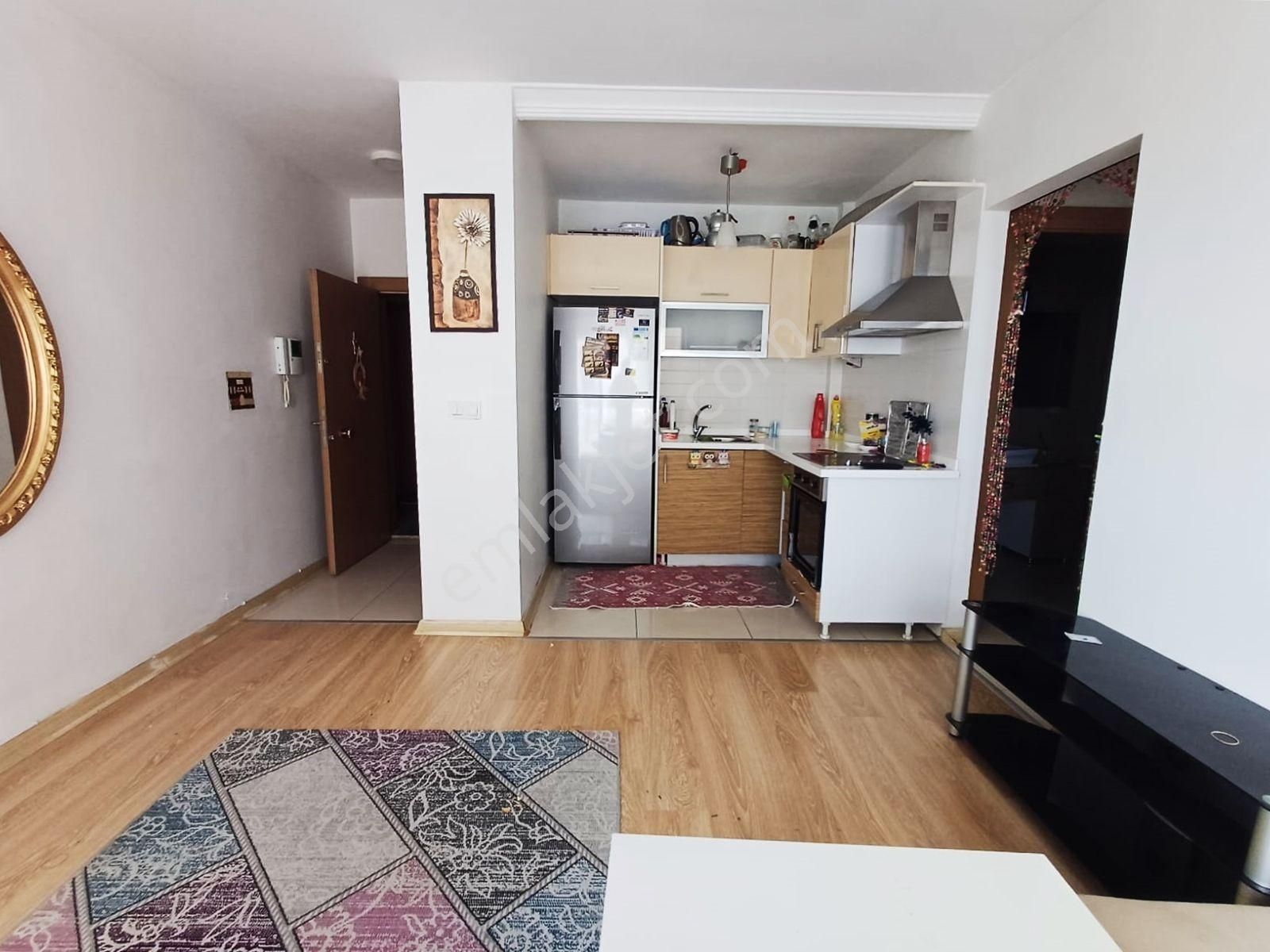 Mertcan Dan Çınardere Mah Site İçinde 1+1 Eşyalı Fırsat Kiralık - Görsel 5