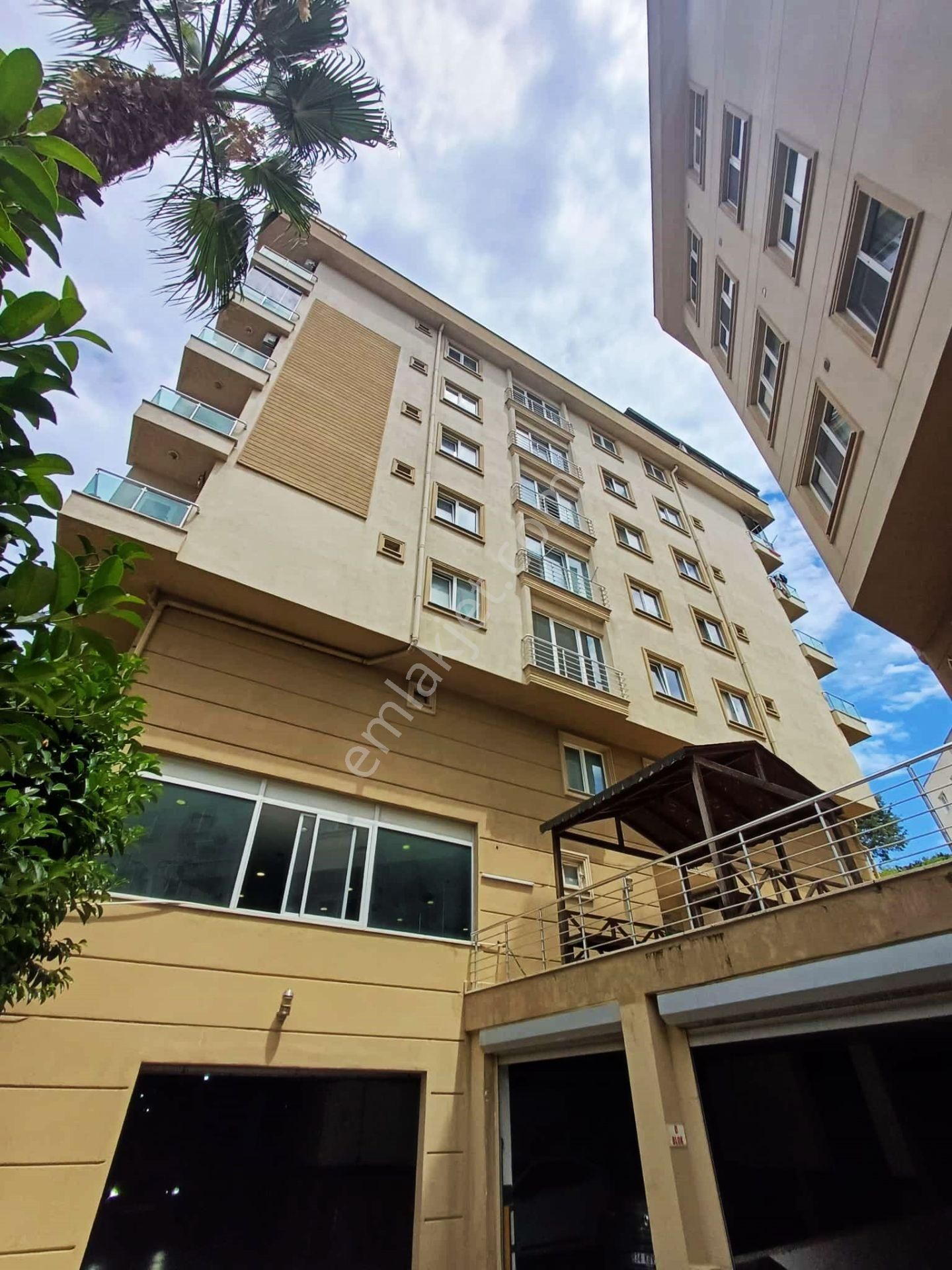 Mertcan Dan Çınardere Mah Site İçinde 1+1 Eşyalı Fırsat Kiralık