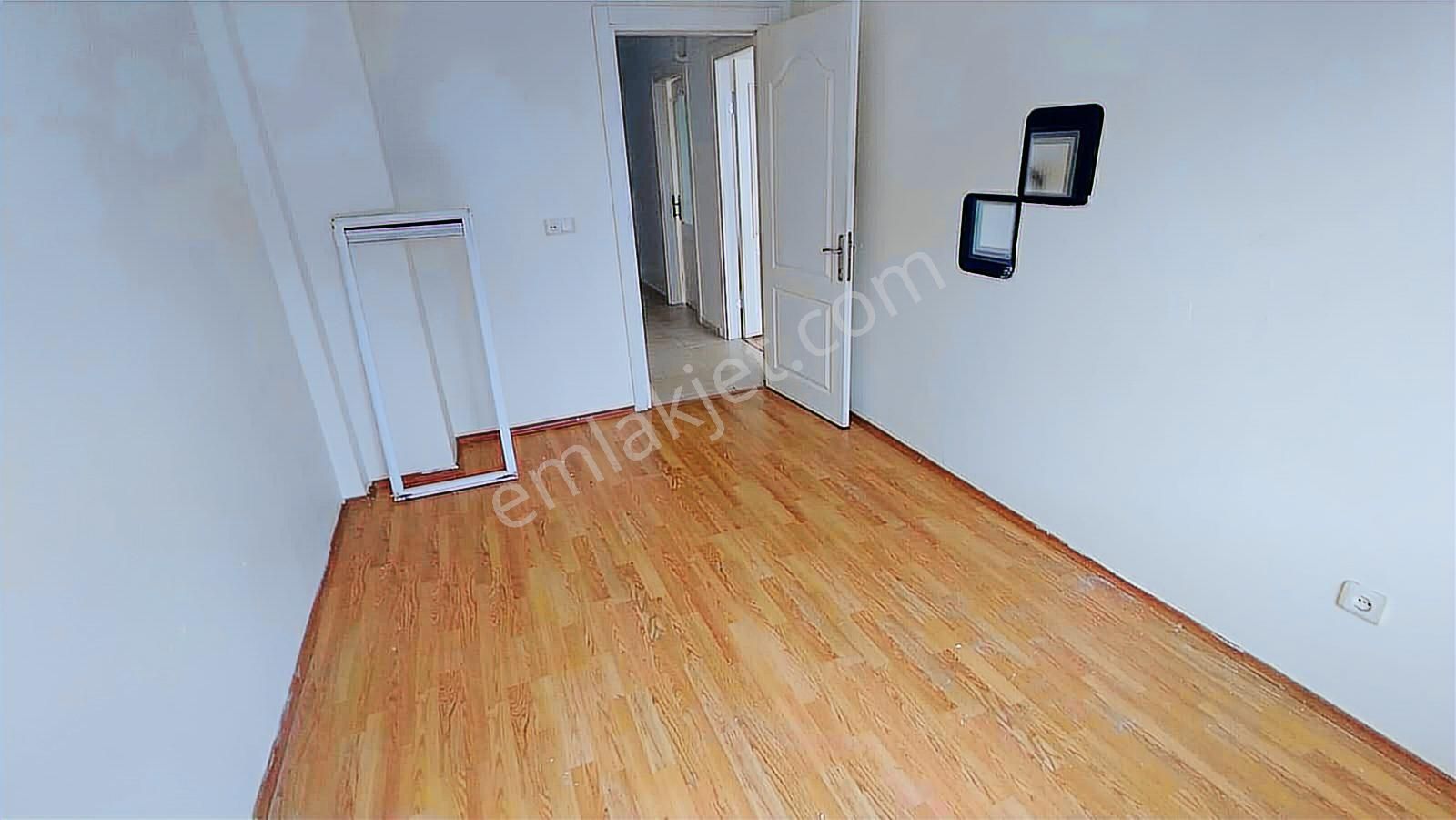 Harika Konumlu Varol Konakları İki Bloklu Sitede Satılık Daire - Görsel 17