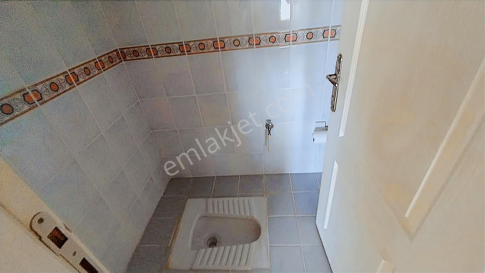 Harika Konumlu Varol Konakları İki Bloklu Sitede Satılık Daire - Görsel 4