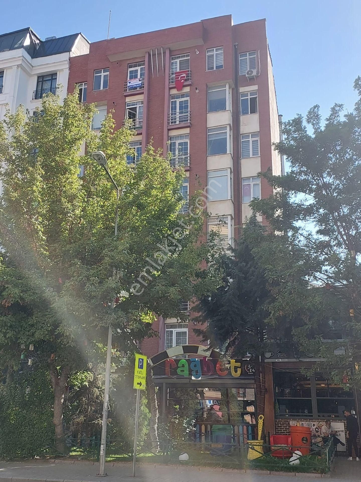 Sahibinden Yılmaz Büyükerşen Bulvarı Üstü Satılık 2+1 Daire