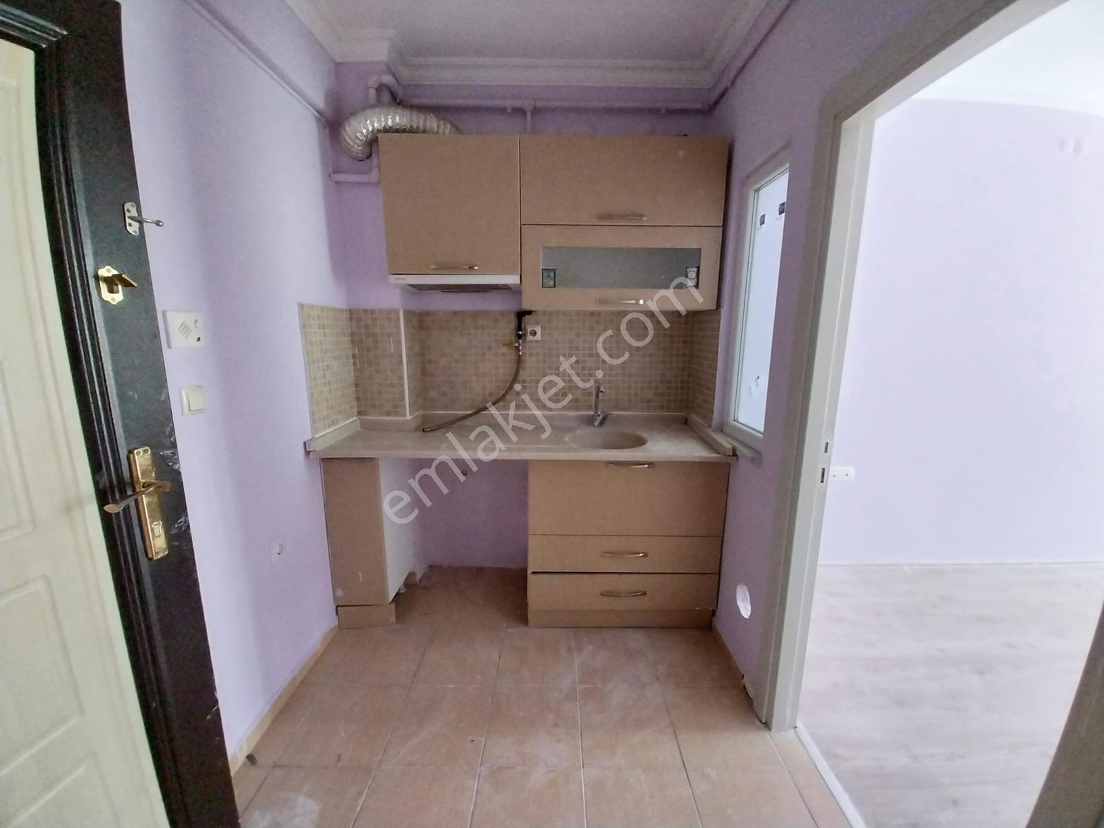 Bahçelievler Mh İstanbul Sk. Asansörlü Boyalı Kiralık 1+1 Daire - Görsel 9