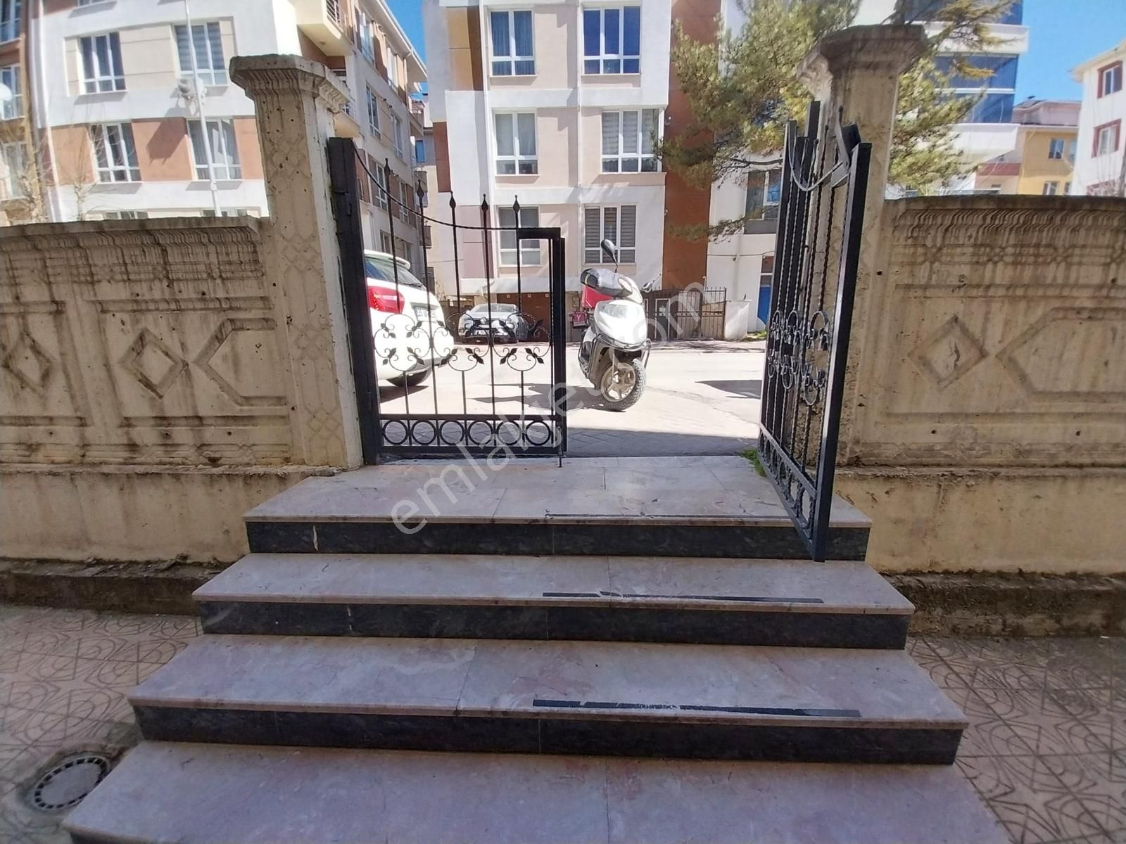 Bahçelievler Mh İstanbul Sk. Asansörlü Boyalı Kiralık 1+1 Daire - Görsel 2