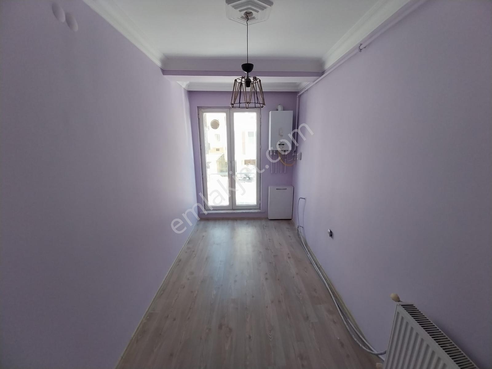 Bahçelievler Mh İstanbul Sk. Asansörlü Boyalı Kiralık 1+1 Daire - Görsel 8