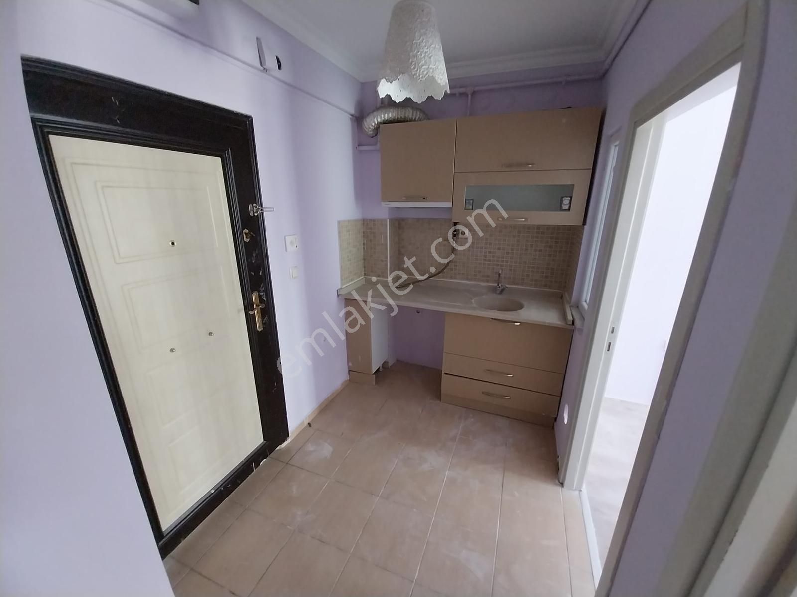 Bahçelievler Mh İstanbul Sk. Asansörlü Boyalı Kiralık 1+1 Daire - Görsel 15