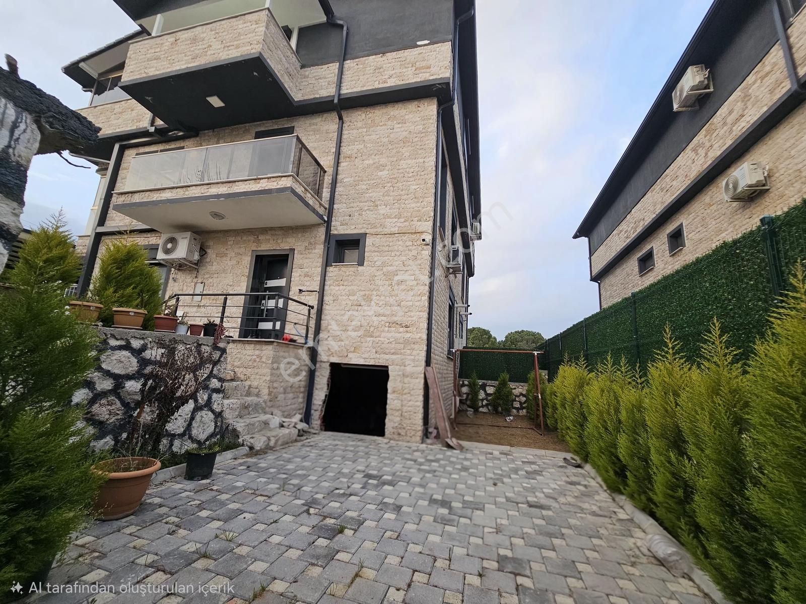 Turyaptan İnönü Mah. Havuzlu Lüks 4+2 Tripleks Satılık Villa - Görsel 9