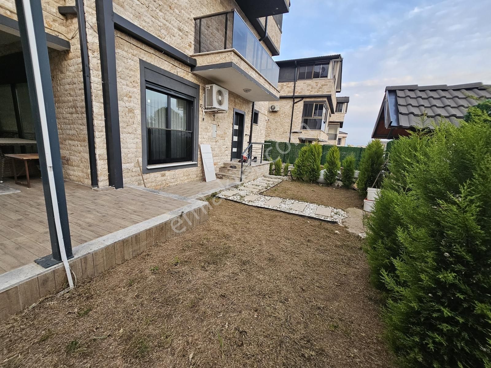 Turyaptan İnönü Mah. Havuzlu Lüks 4+2 Tripleks Satılık Villa - Görsel 21