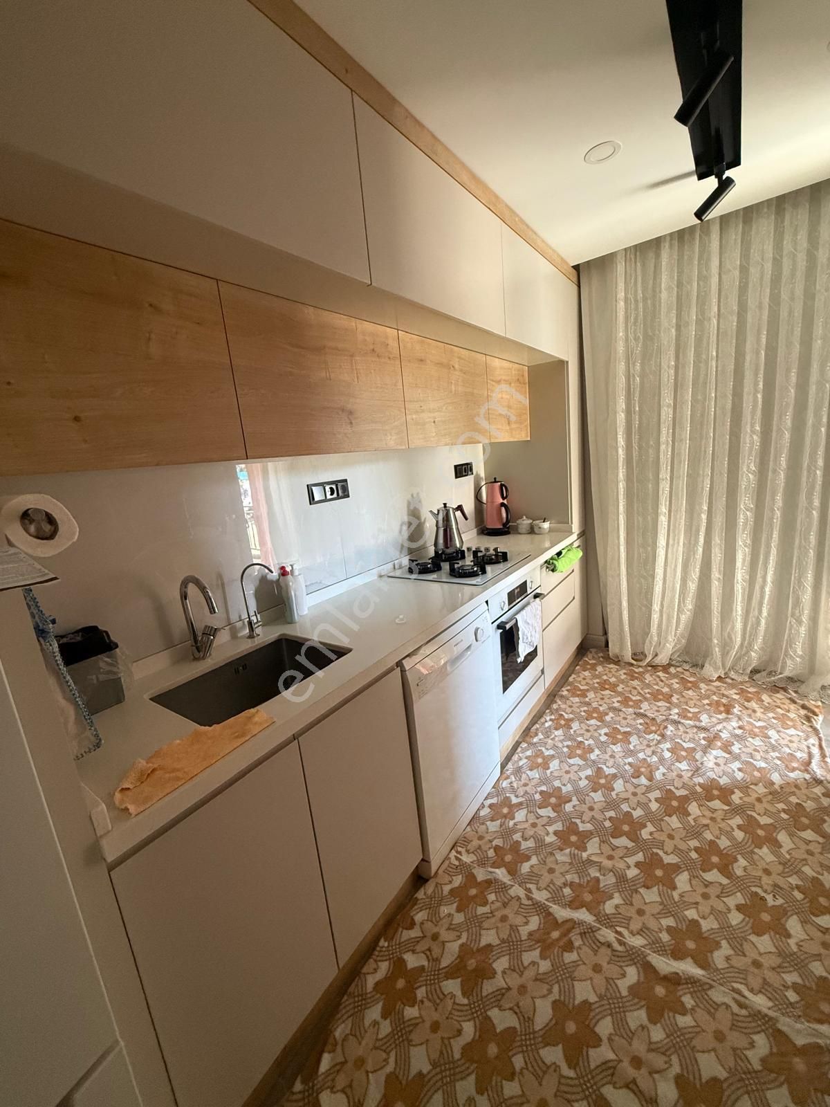 Havuzlu Sitede Katta Herşeyi Ayrı 2+1