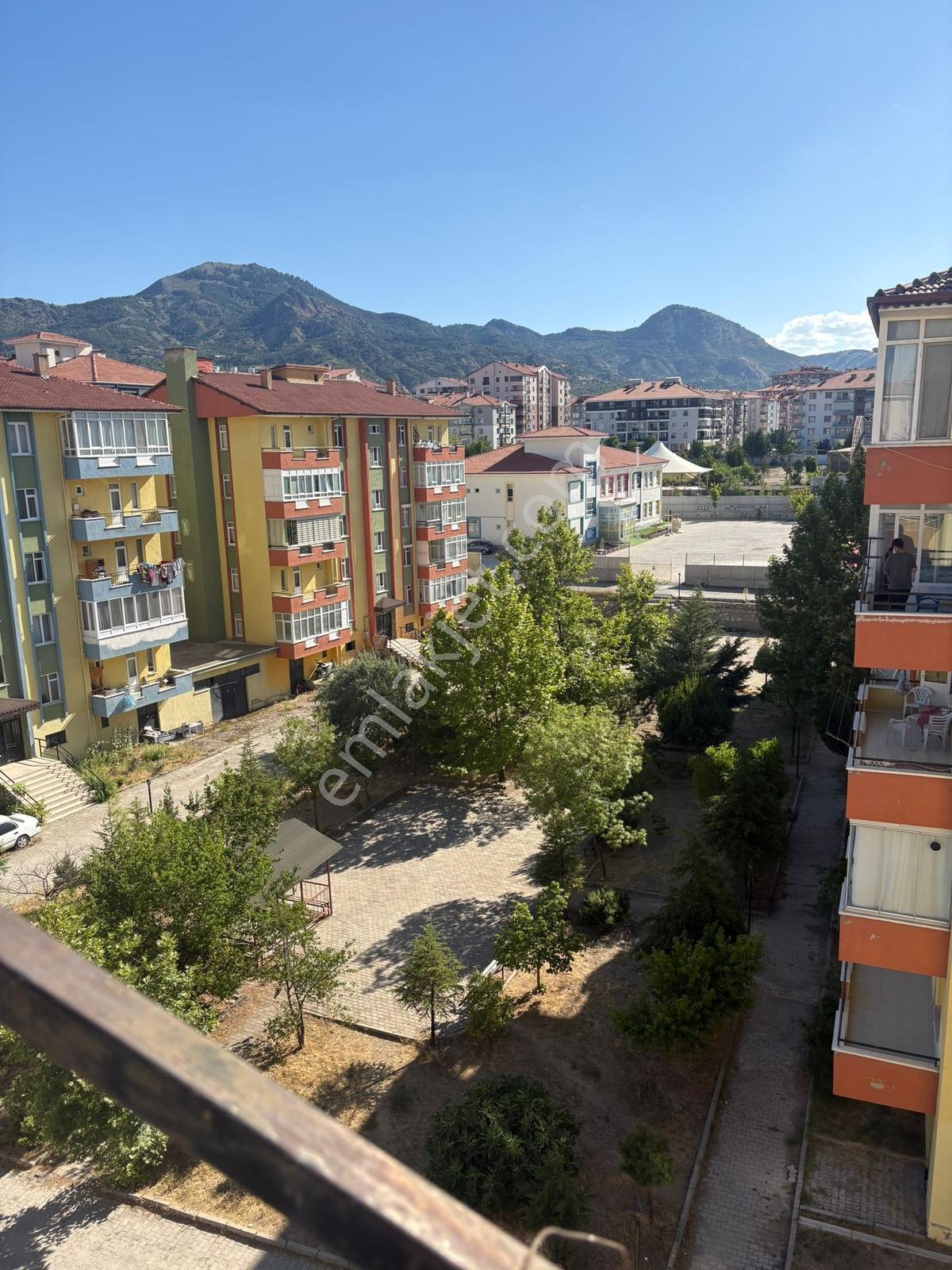 Davraz Mahallesi Şöförler Sitesinde 3+1 Satılk Daire - Görsel 9