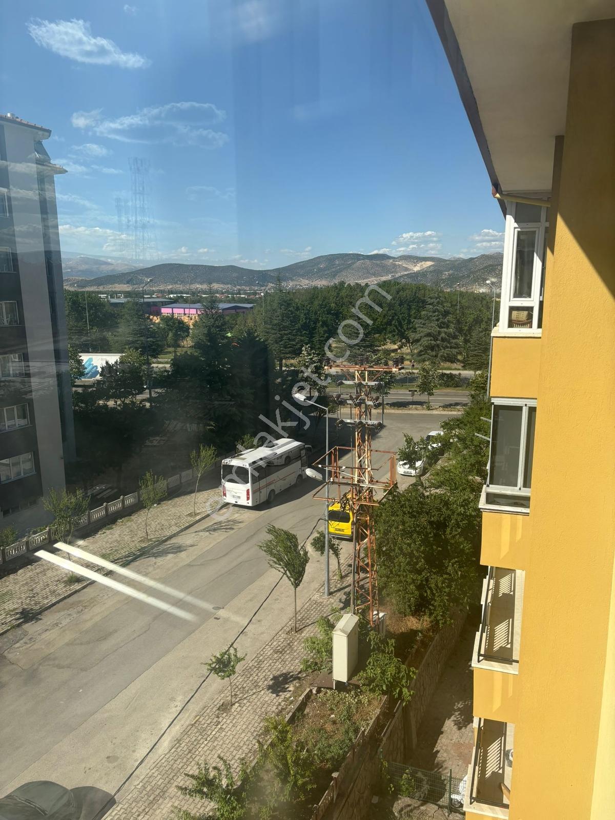 Davraz Mahallesi Şöförler Sitesinde 3+1 Satılk Daire - Görsel 24