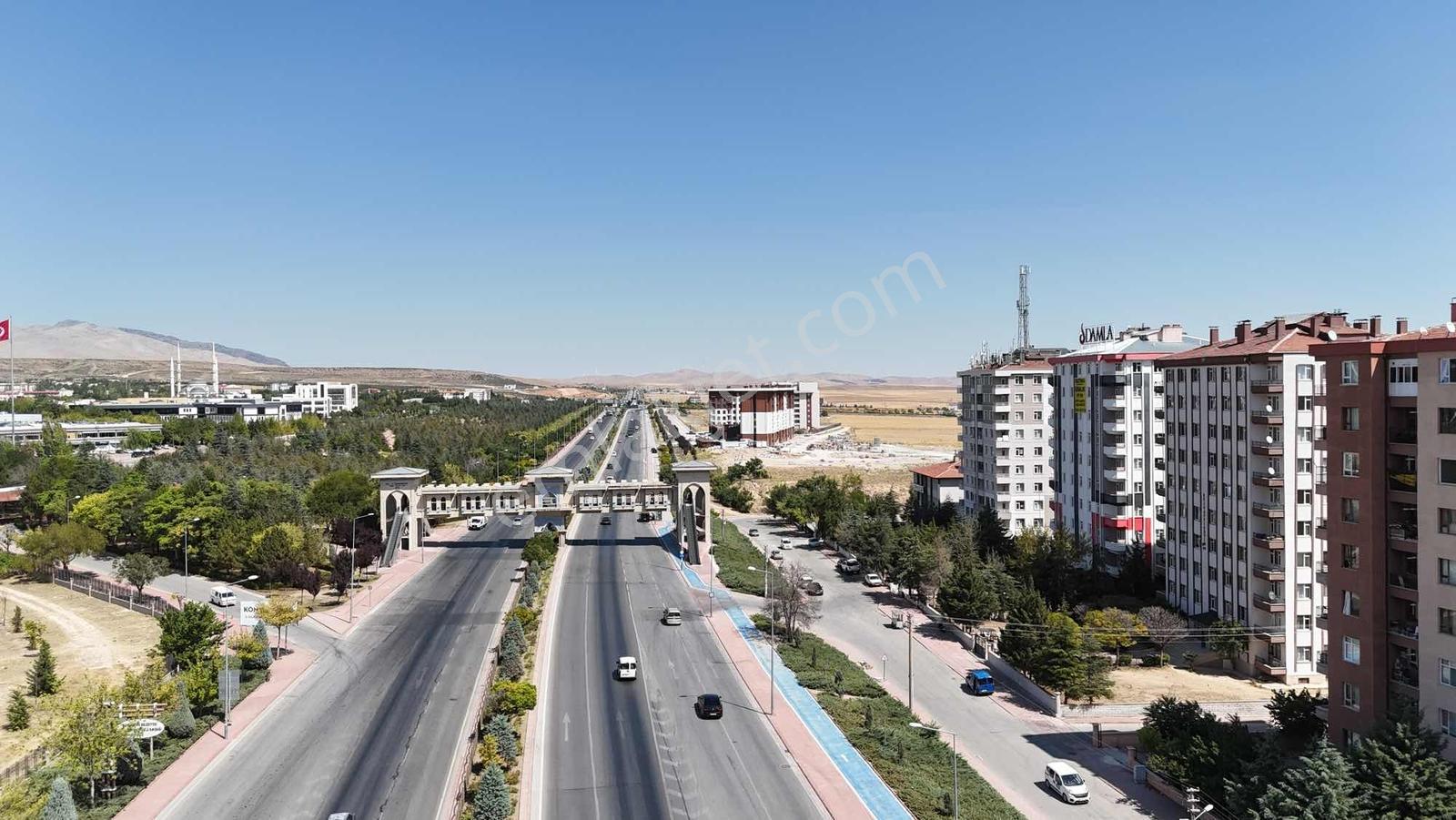 Net Emlaktan Selçuk Üniversitesi Karşısında Bakımlı 3+1 Daire - Görsel 10