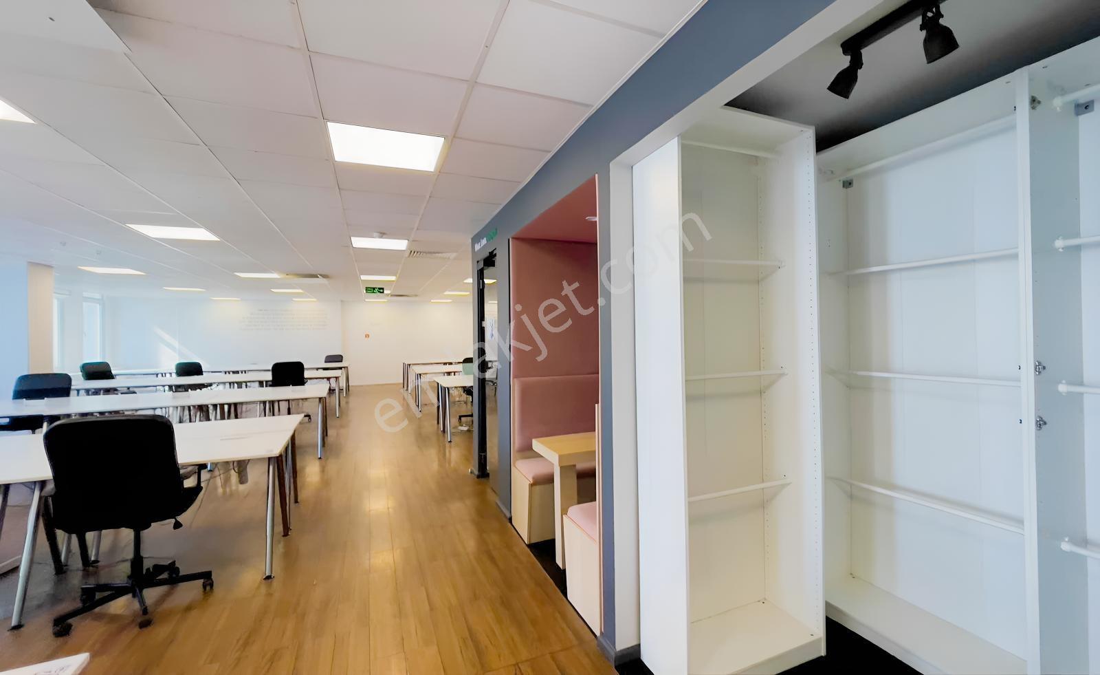 Maslak Metro Yakını Noramin İş Merkezinde Kiralık Ofis 1290 M2 - Görsel 26