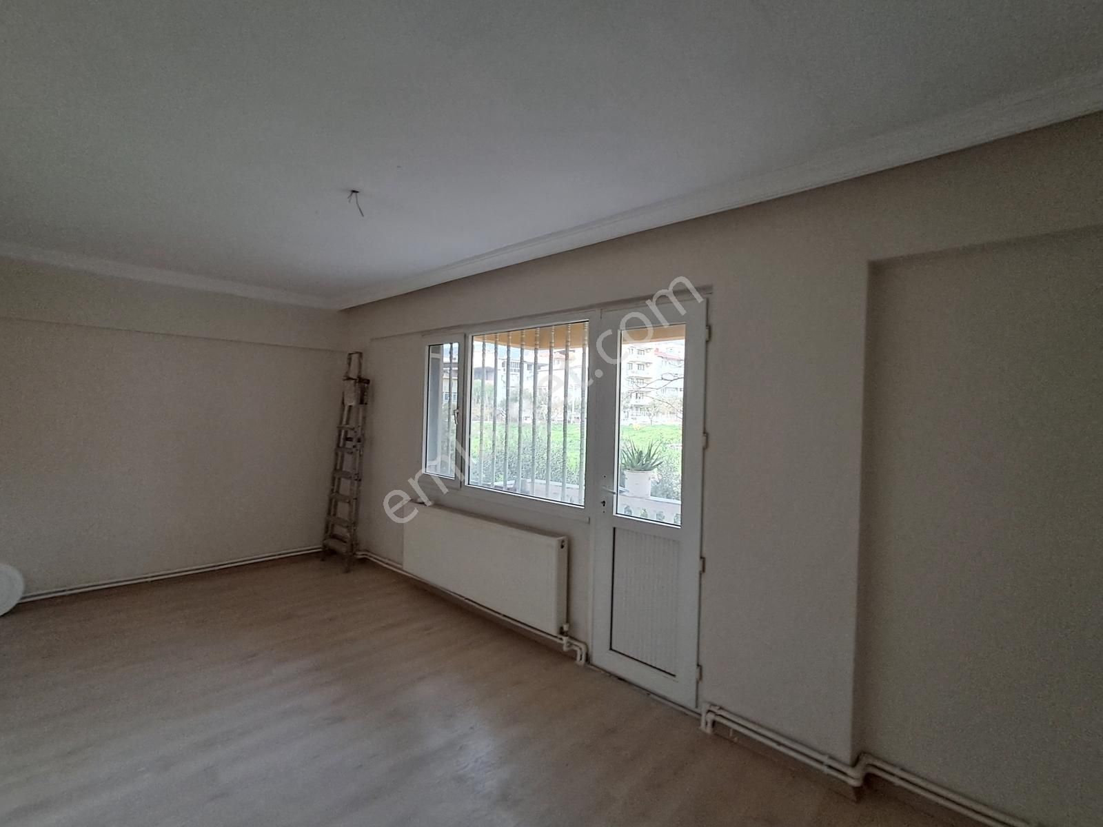 Yavuz Caddesinde Güney Cephe 3+1 Kiralık Daire - Görsel 18