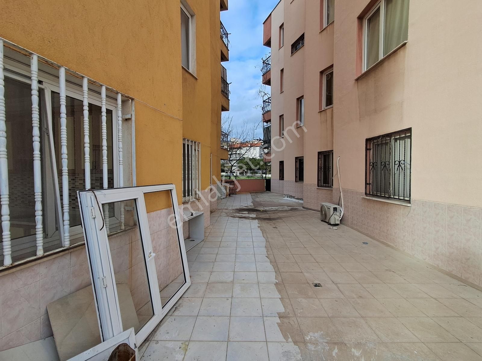 Yavuz Caddesinde Güney Cephe 3+1 Kiralık Daire - Görsel 3