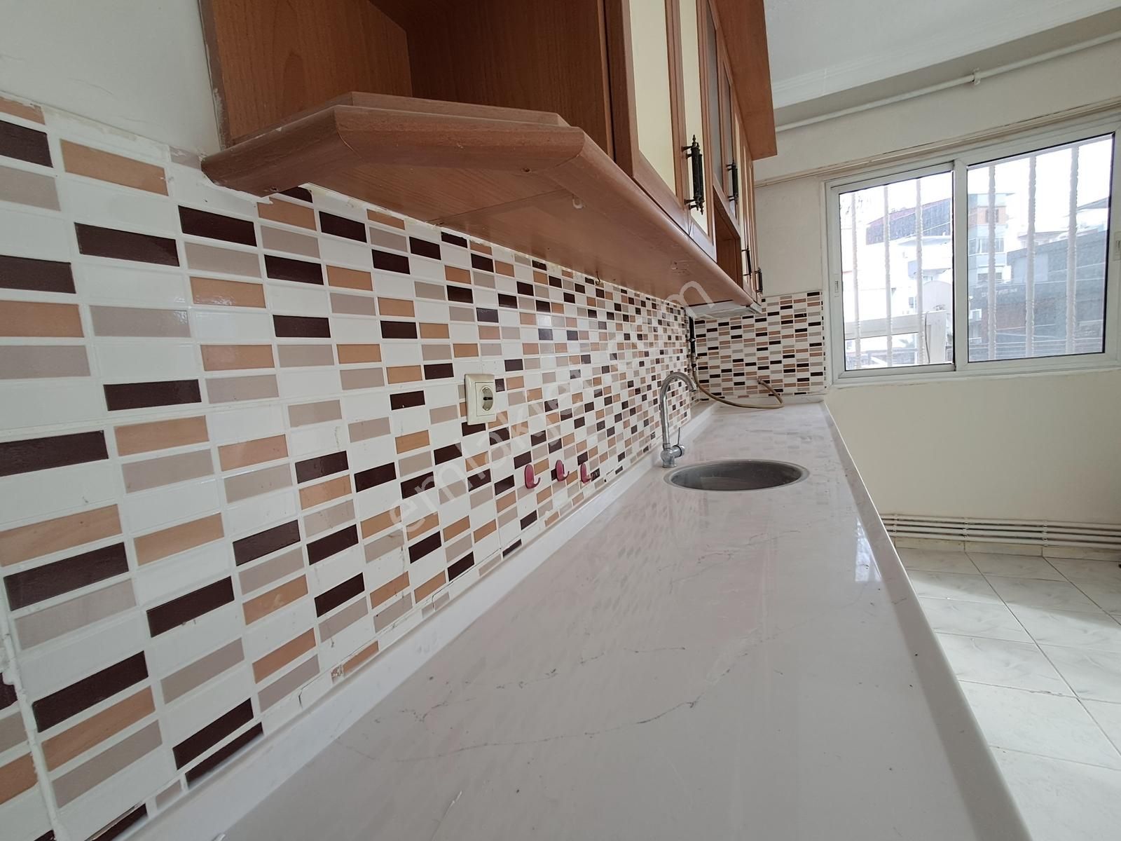 Yavuz Caddesinde Güney Cephe 3+1 Kiralık Daire - Görsel 2