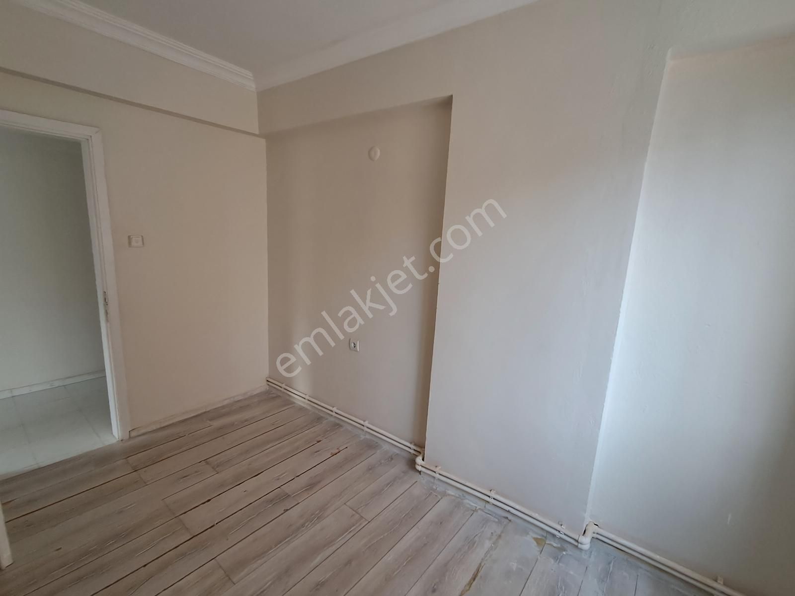 Yavuz Caddesinde Güney Cephe 3+1 Kiralık Daire - Görsel 16