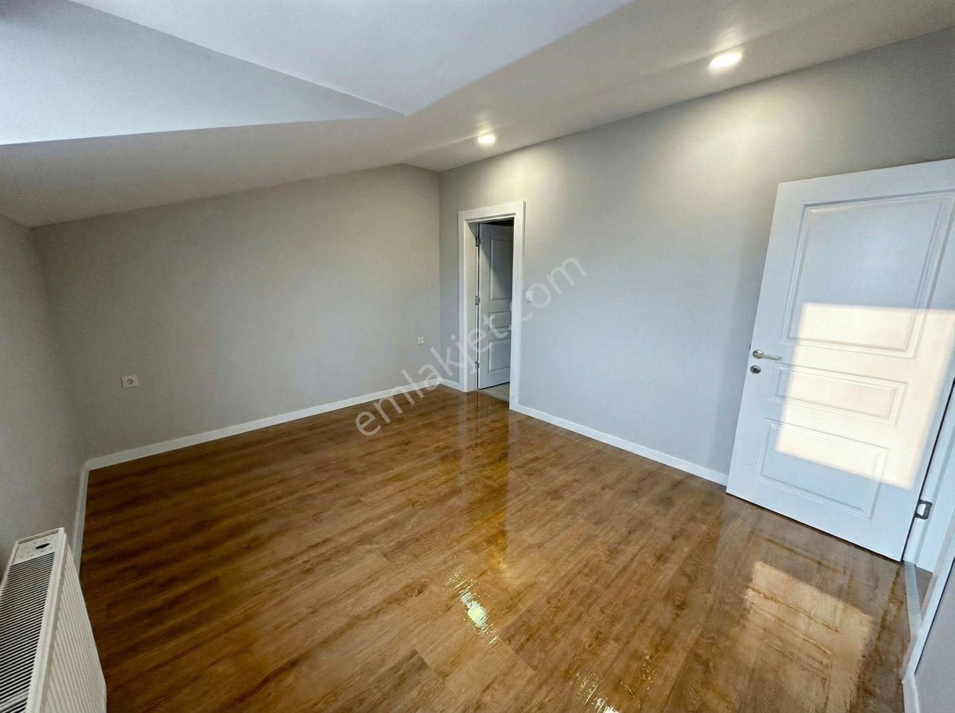 Beylikdüzü Yakuplu Mah. 3+2 Dubleks Daire - Görsel 14