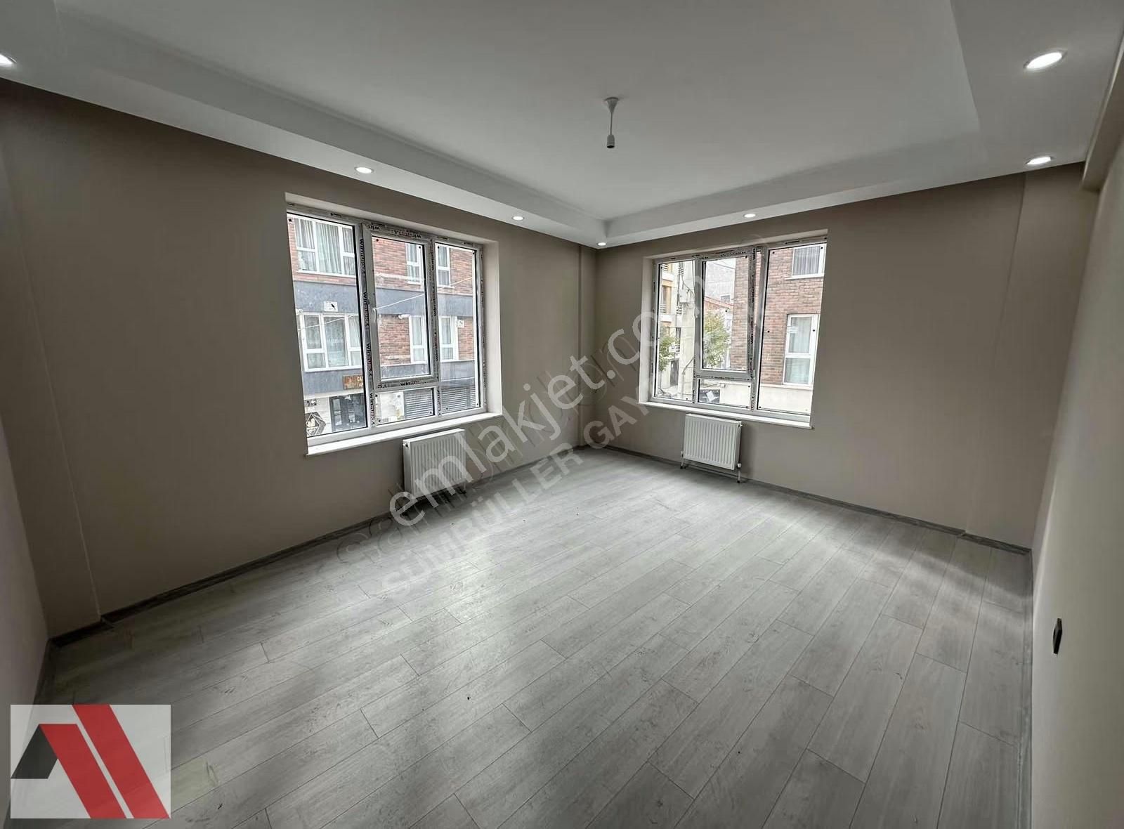 Sümbüller'den Eğitimciler Yakını İskanlı Köşe Ö.garaj 3+1 Daire - Görsel 3