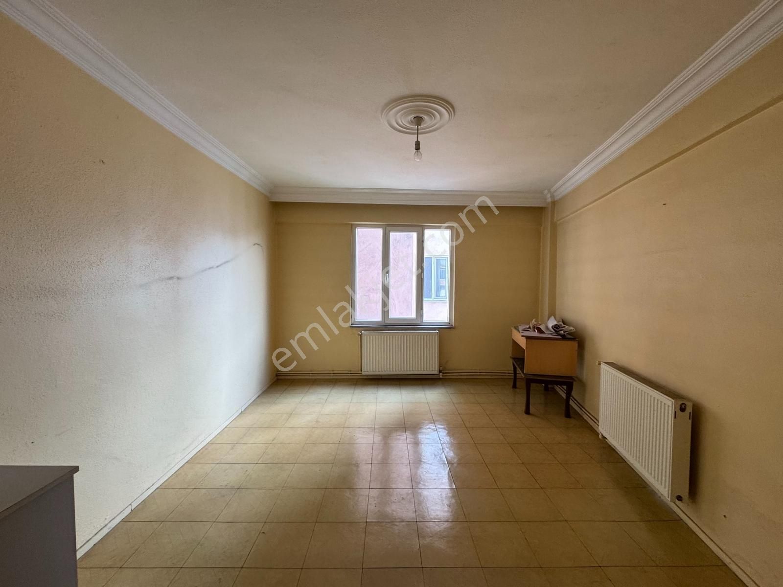 Çorlu Otogara Yakın 3+1 Arakat 120 M2 Kuzey-batı Cephe Asansörlü - Görsel 4