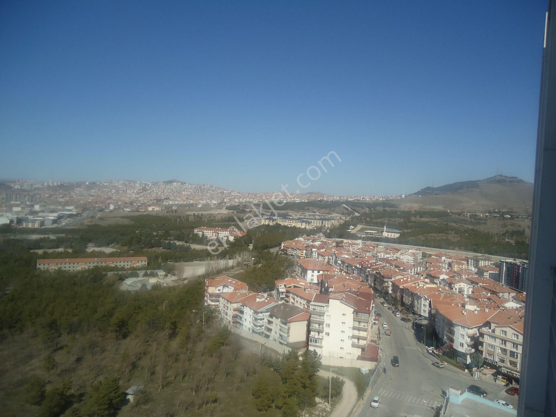 Krc'den Manzaralı Merkezi Konumda Satılık 3+1 Daire - Görsel 23