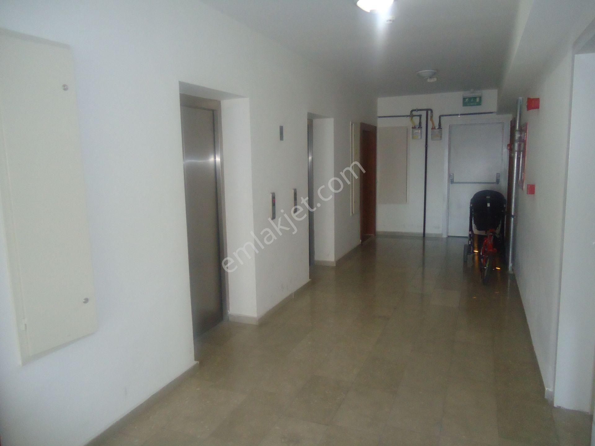 Krc'den Manzaralı Merkezi Konumda Satılık 3+1 Daire - Görsel 5