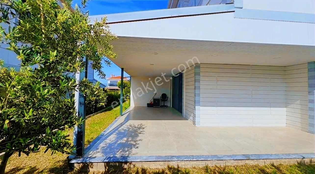 Plajlara Ve Milli Parka Yakın, Yeni Ve Şık 3+1 Villa - Görsel 21