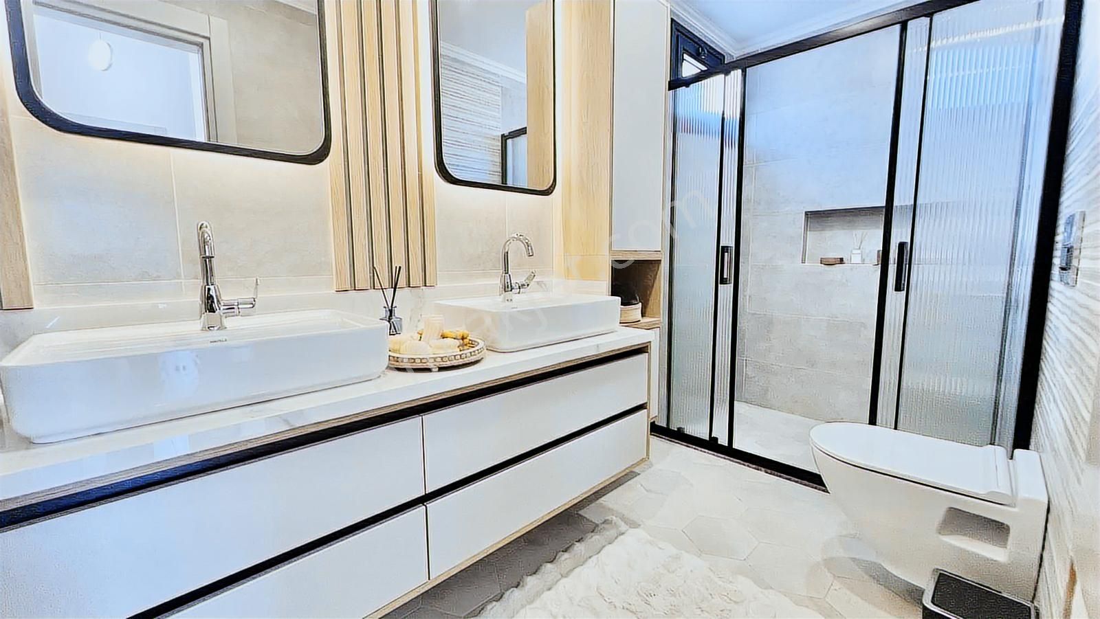 Tam Müstakil Sıfır 3+1 Havuzlu Otoparklı Villa - Görsel 33