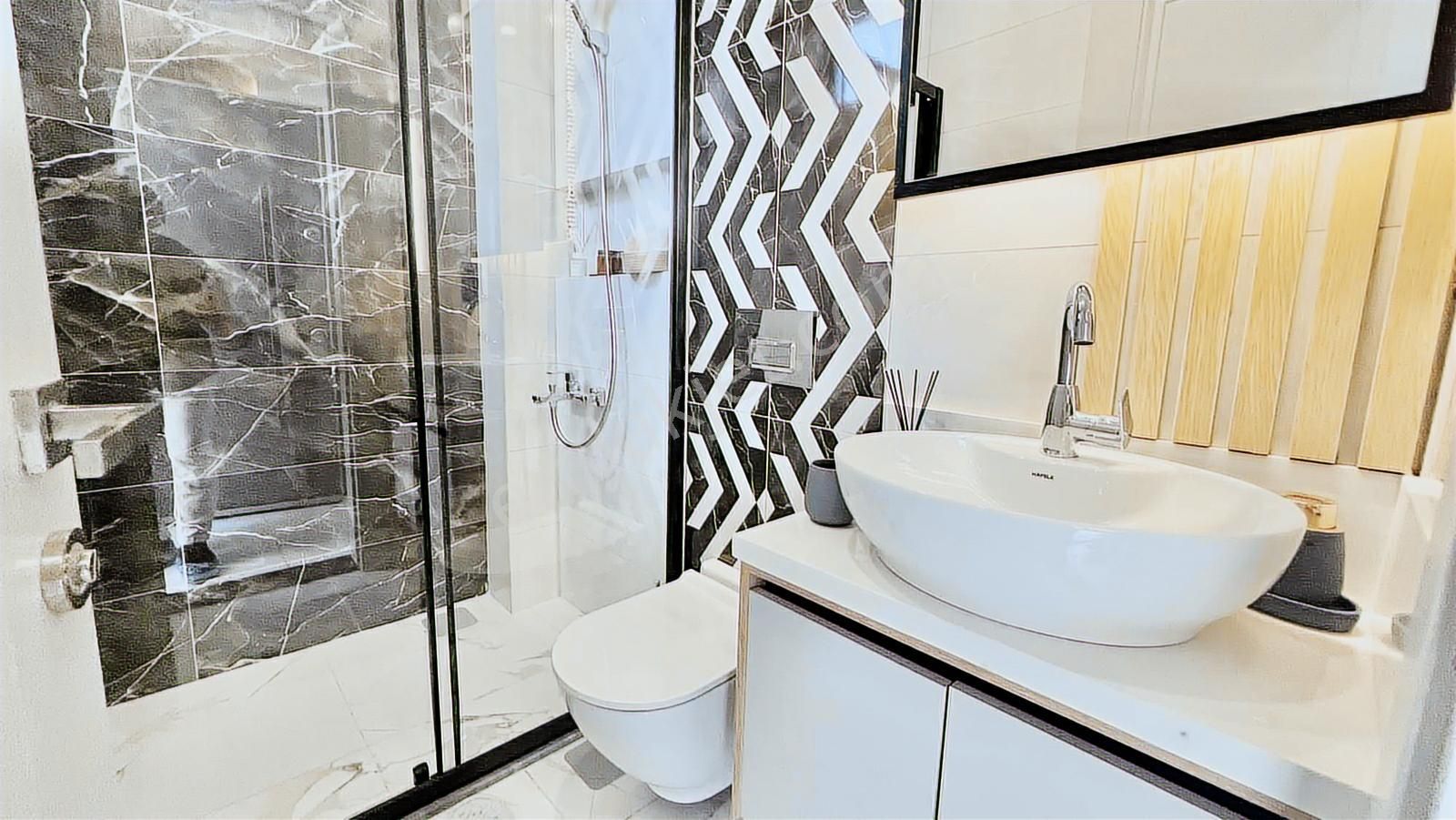 Tam Müstakil Sıfır 3+1 Havuzlu Otoparklı Villa - Görsel 13