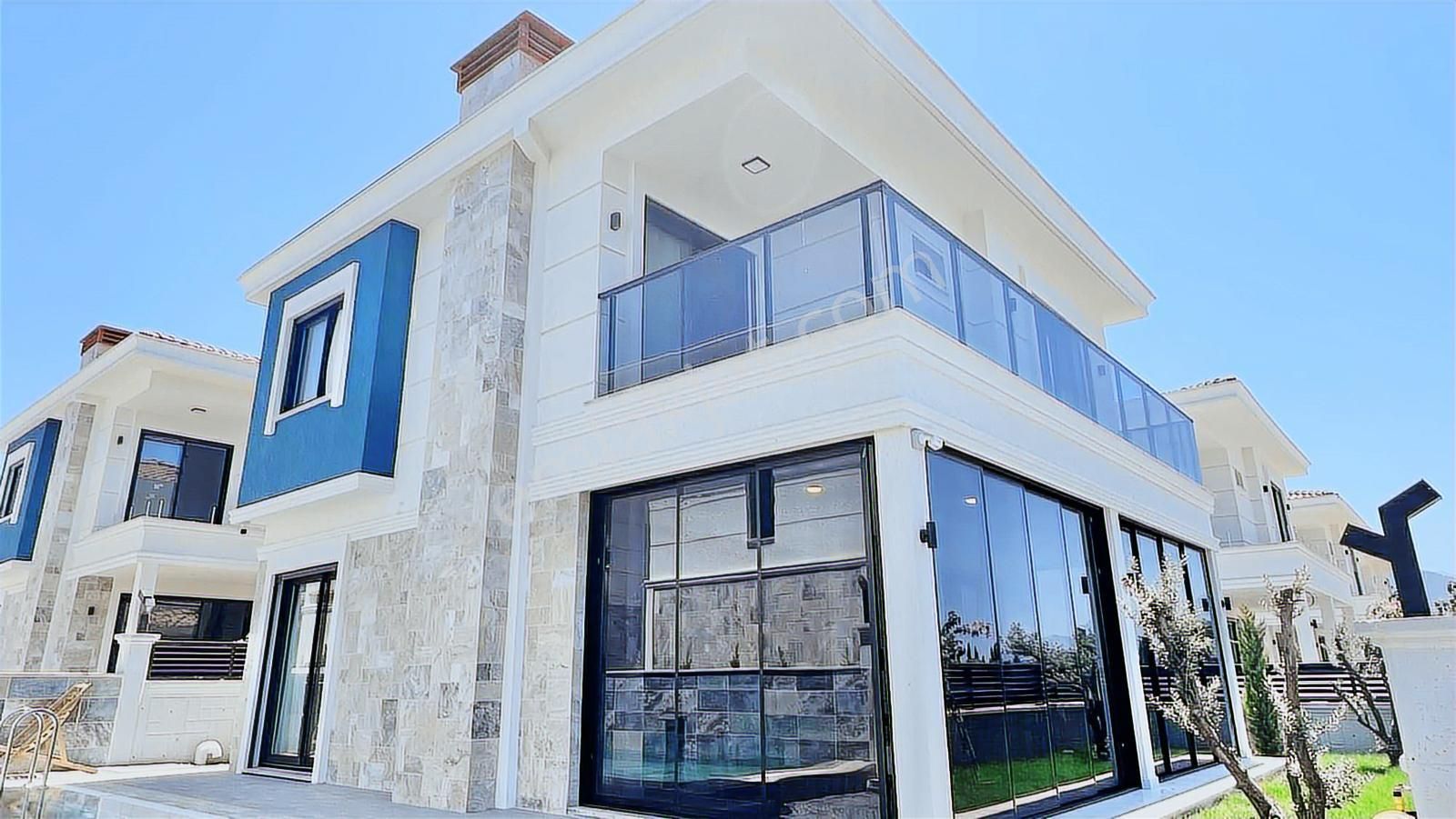 Tam Müstakil Sıfır 3+1 Havuzlu Otoparklı Villa - Görsel 15